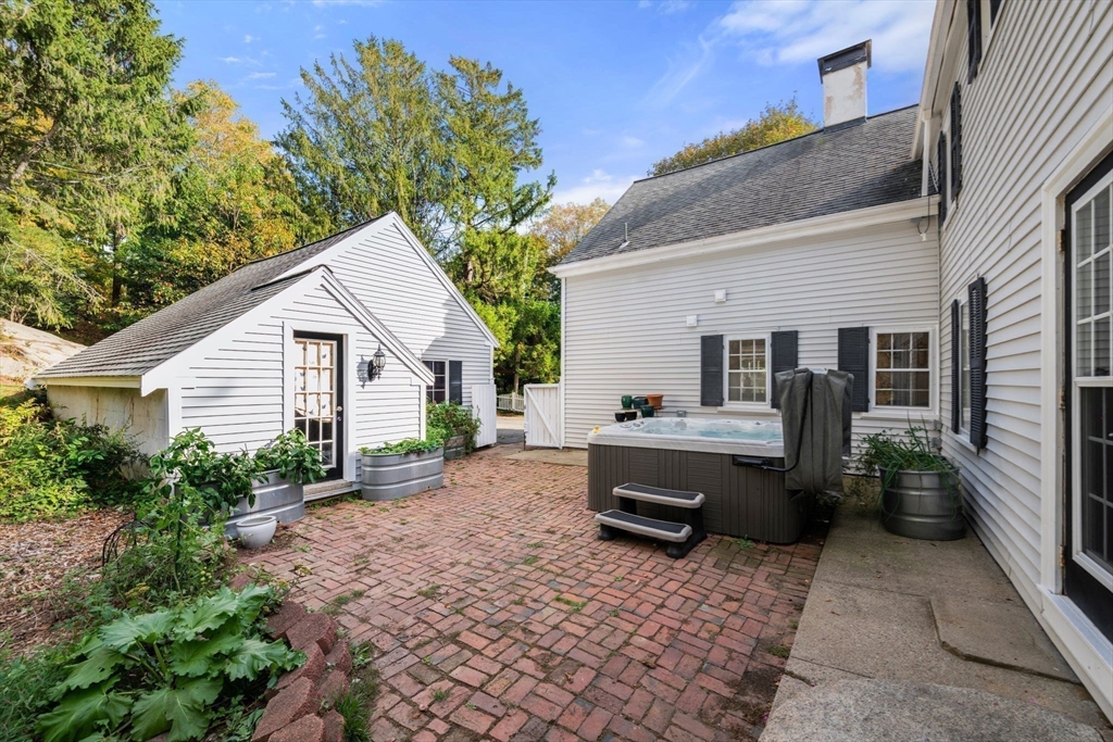 231 Larch Row