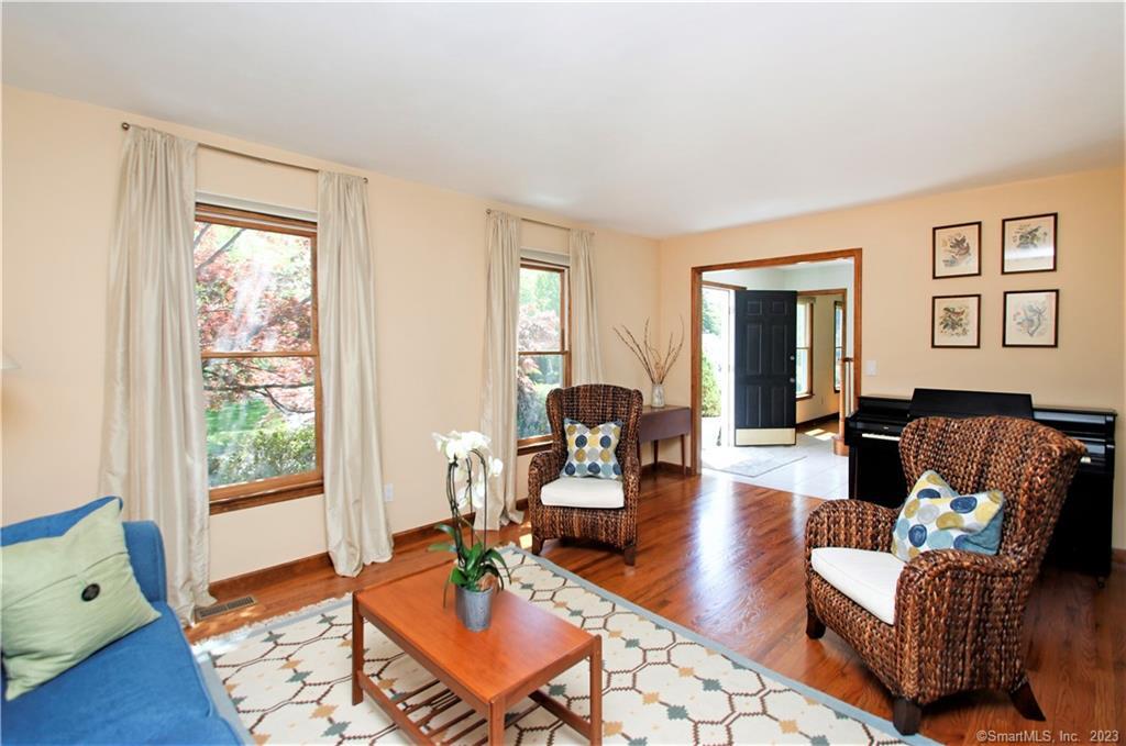 4 Lyndenwood Drive