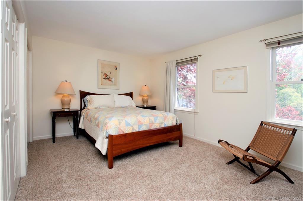 4 Lyndenwood Drive