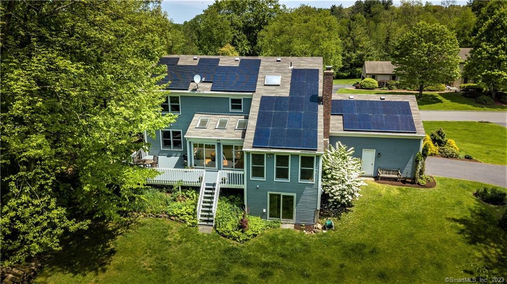 4 Lyndenwood Drive