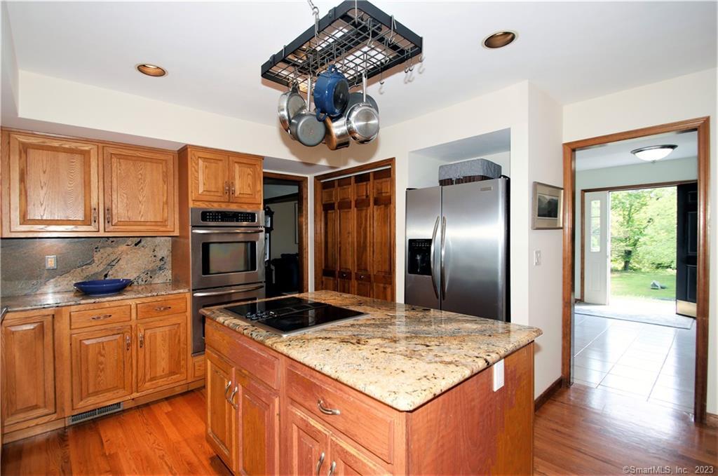 4 Lyndenwood Drive