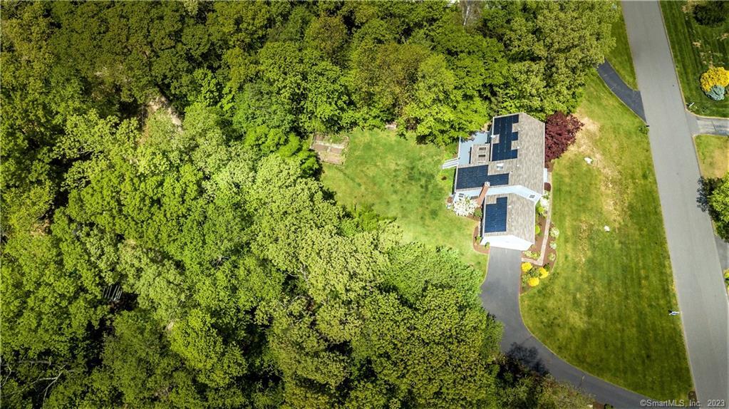 4 Lyndenwood Drive
