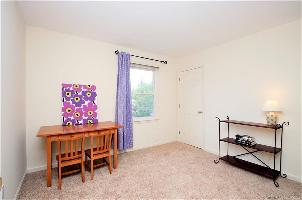 4 Lyndenwood Drive