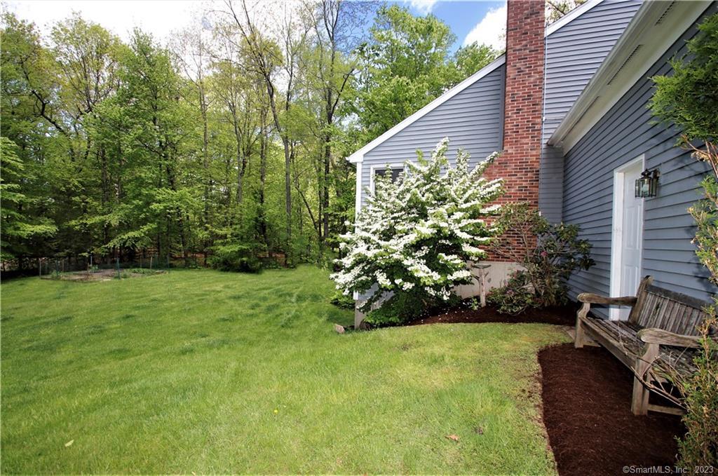 4 Lyndenwood Drive