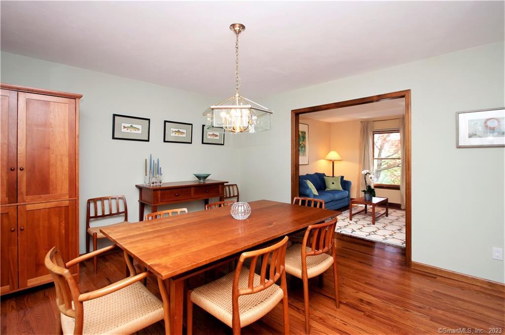 4 Lyndenwood Drive