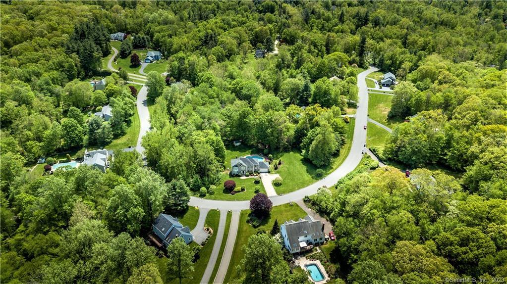 4 Lyndenwood Drive