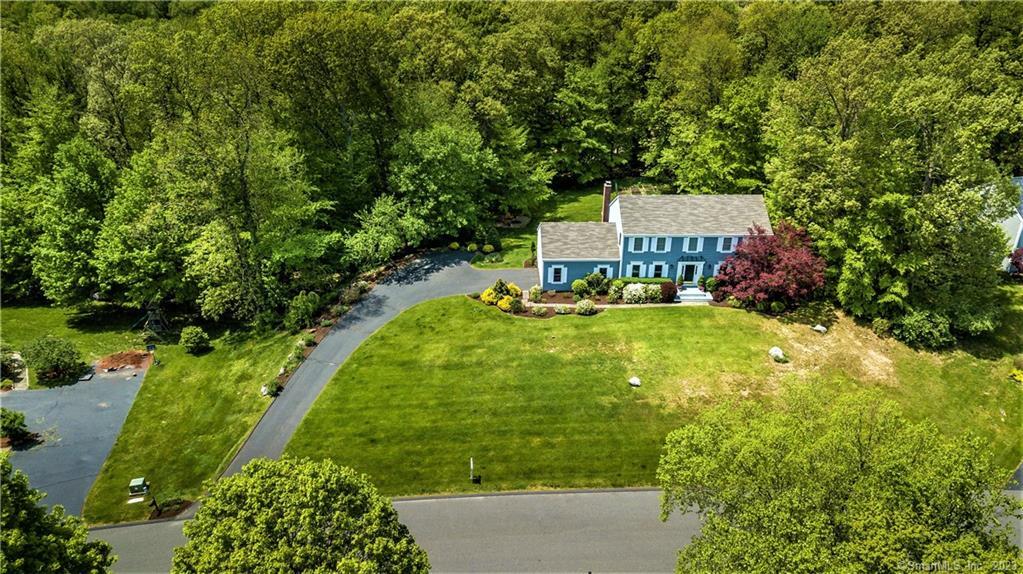 4 Lyndenwood Drive