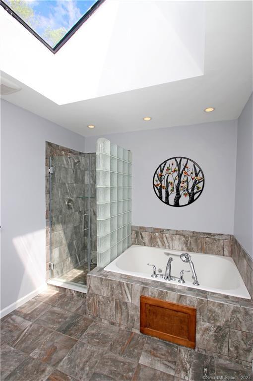 4 Lyndenwood Drive