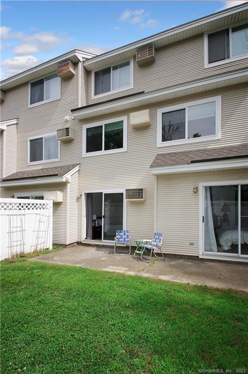 215 Willow Springs 215