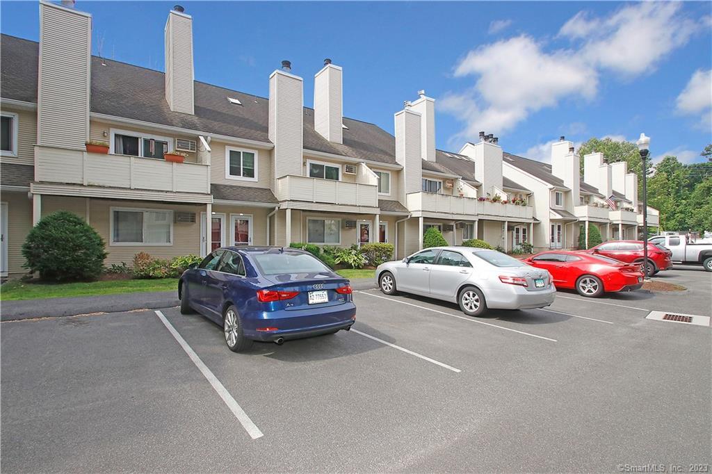 215 Willow Springs 215
