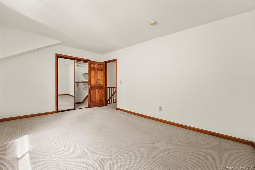 60 Padanaram Road 51