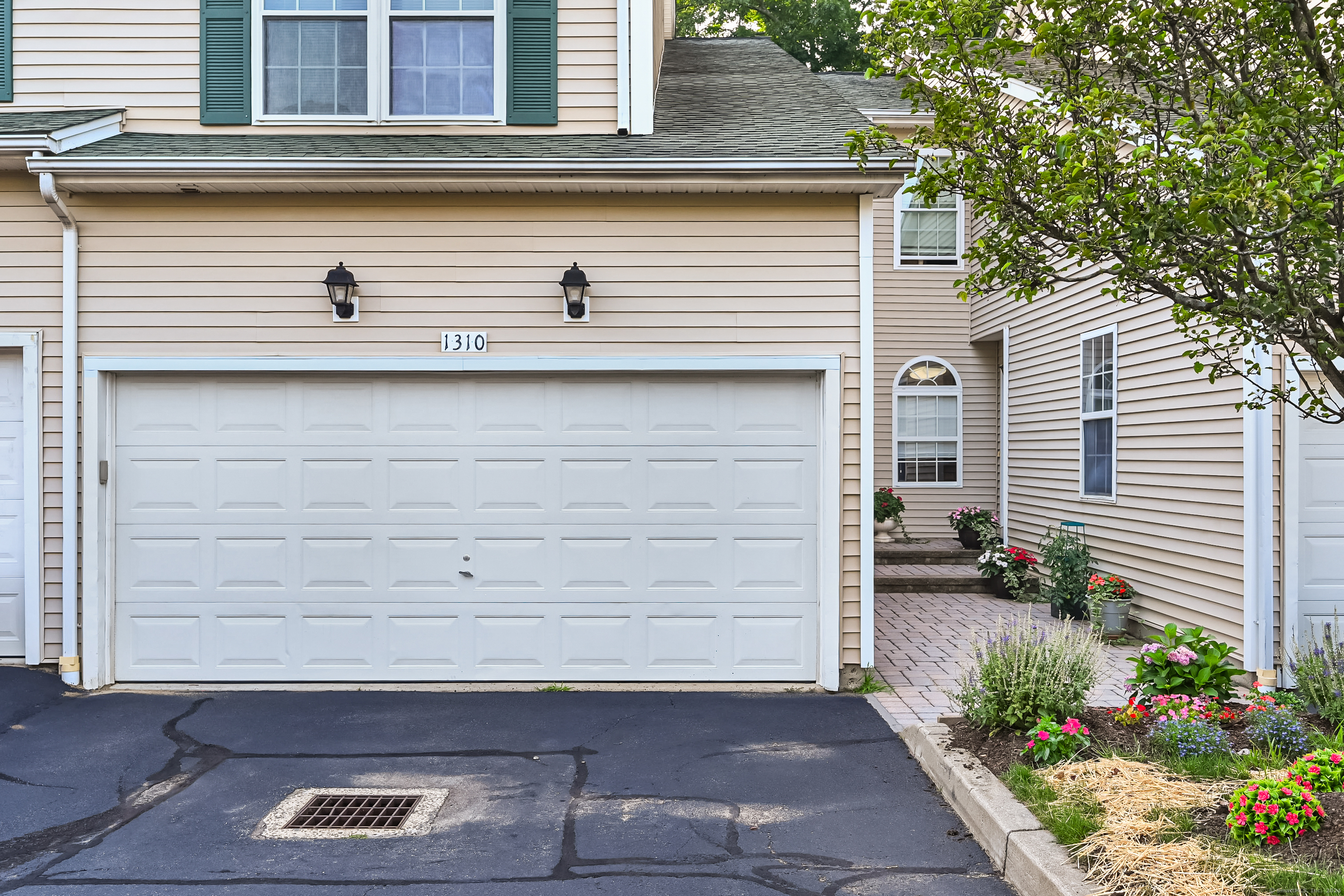1310 Lexington Boulevard 1310