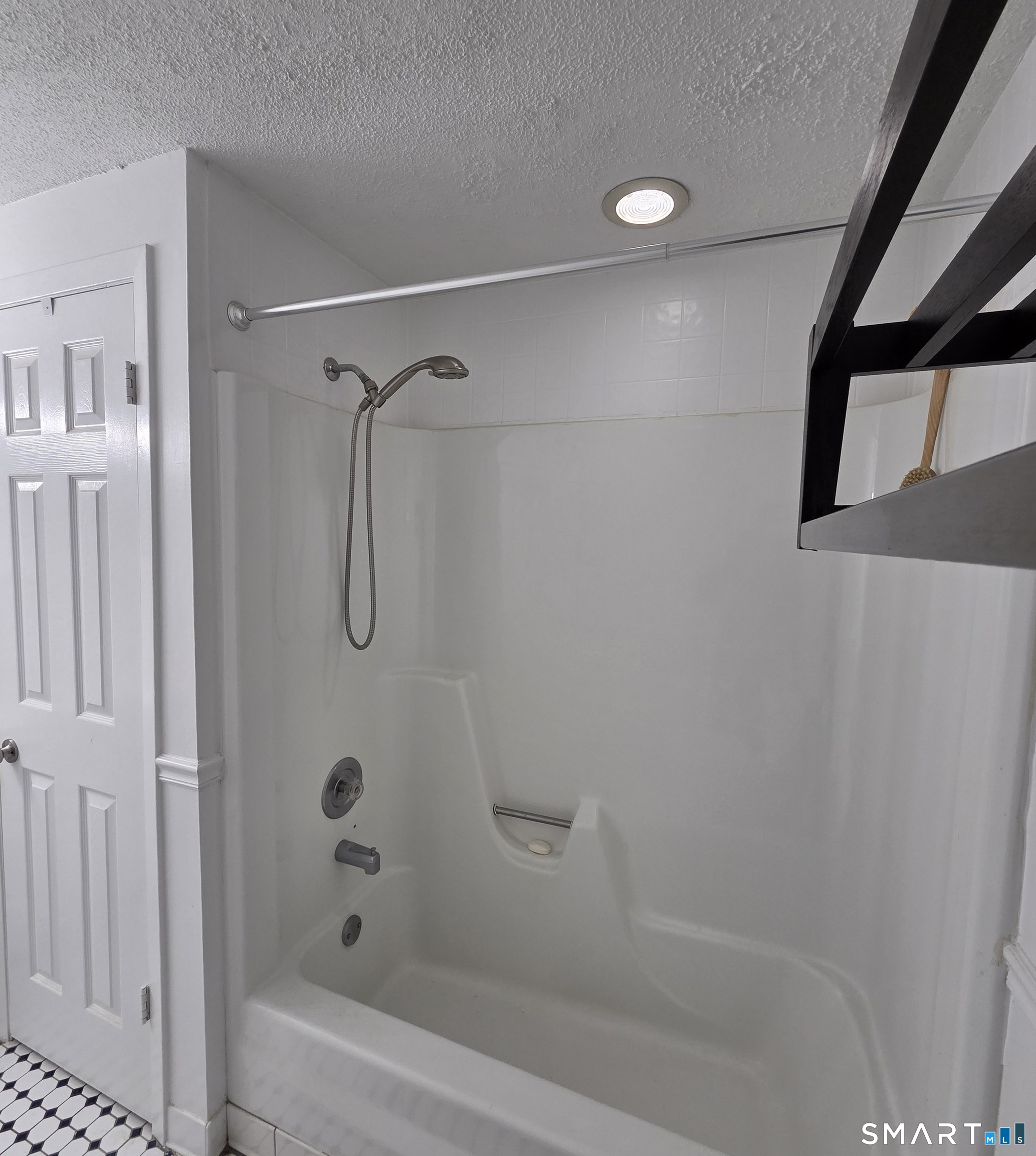 7 Padanaram Road C77