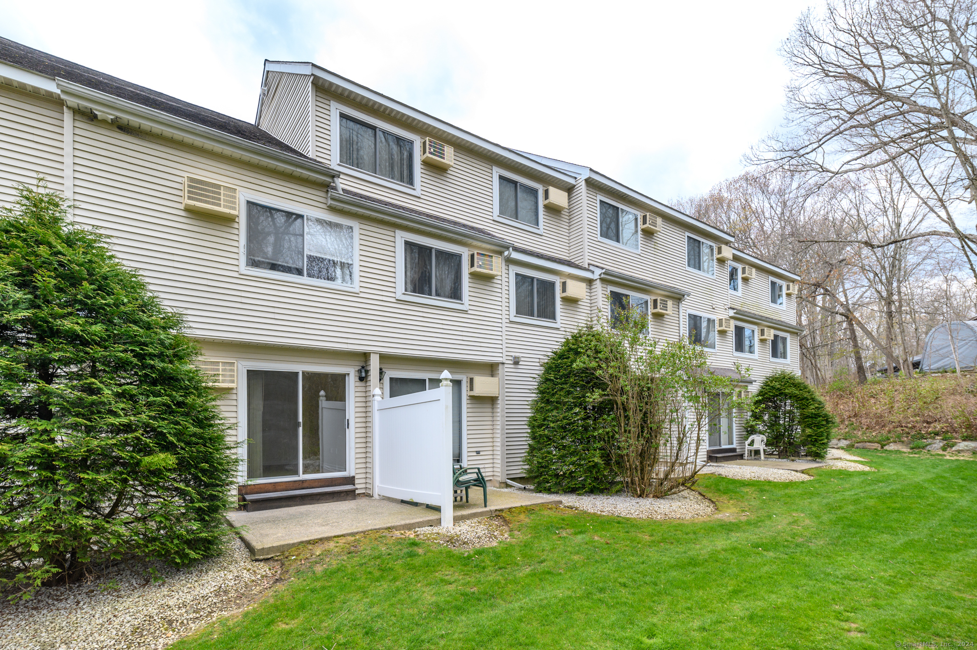 2-A Jeanette Road 43