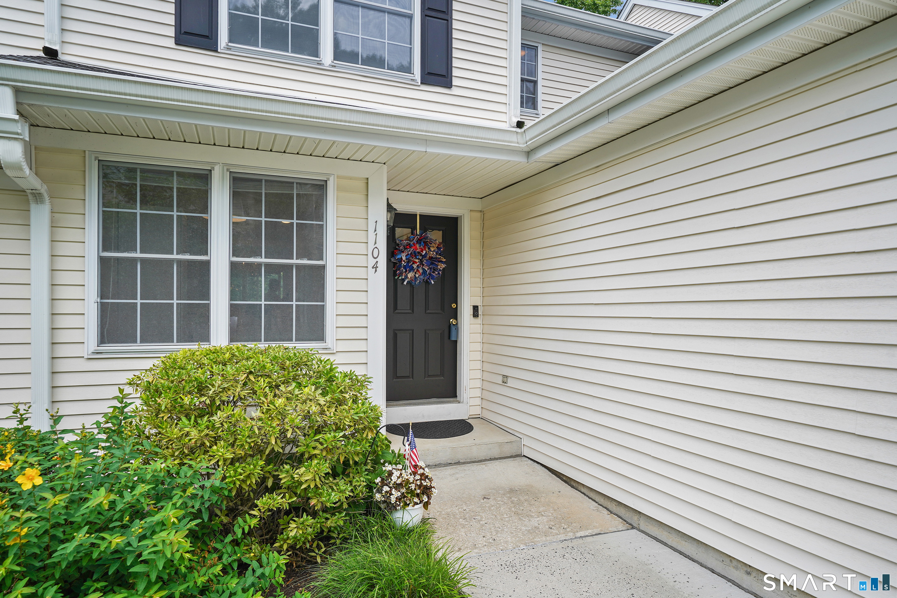 1104 Bradford Drive Unit: 1104