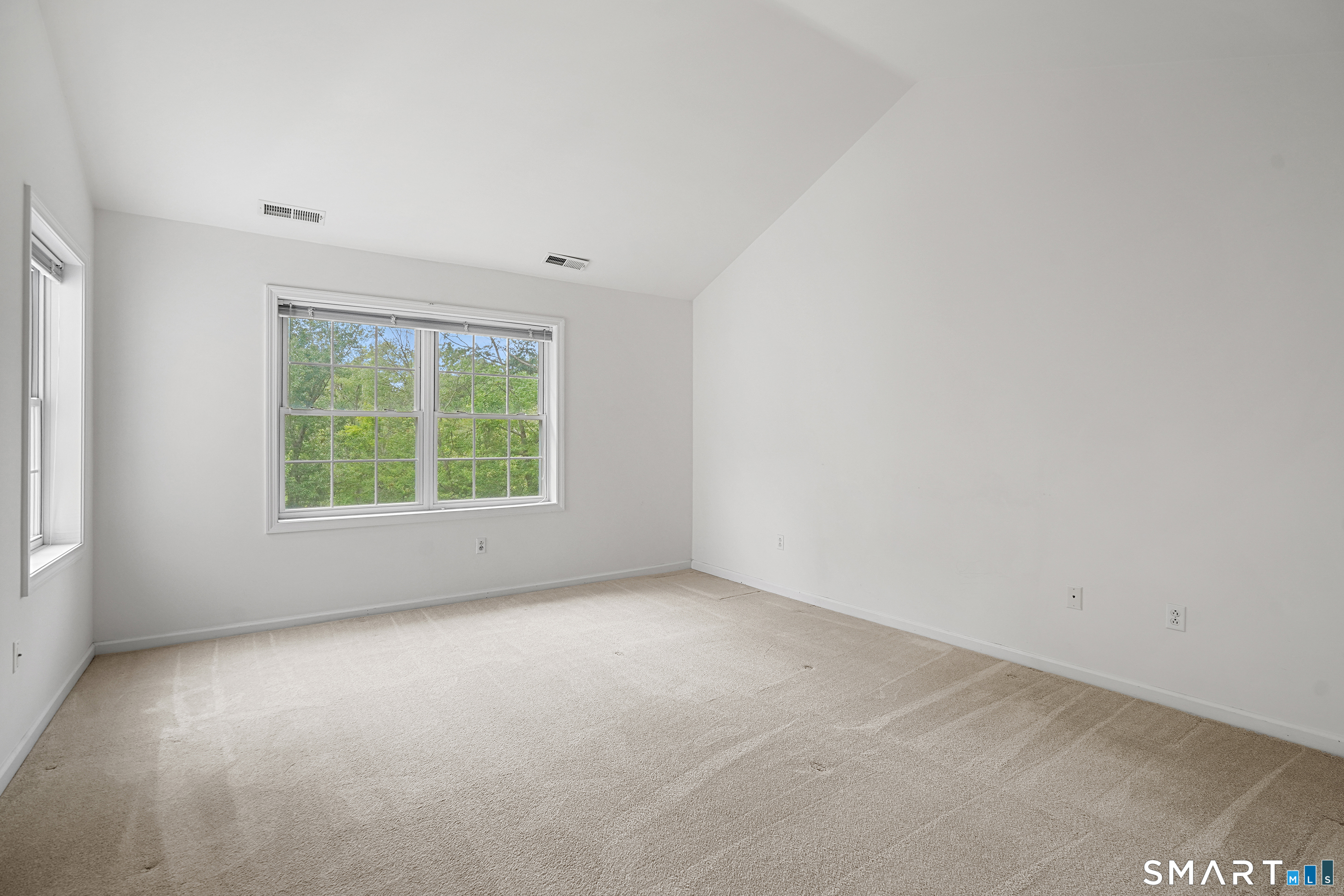 1104 Bradford Drive Unit: 1104