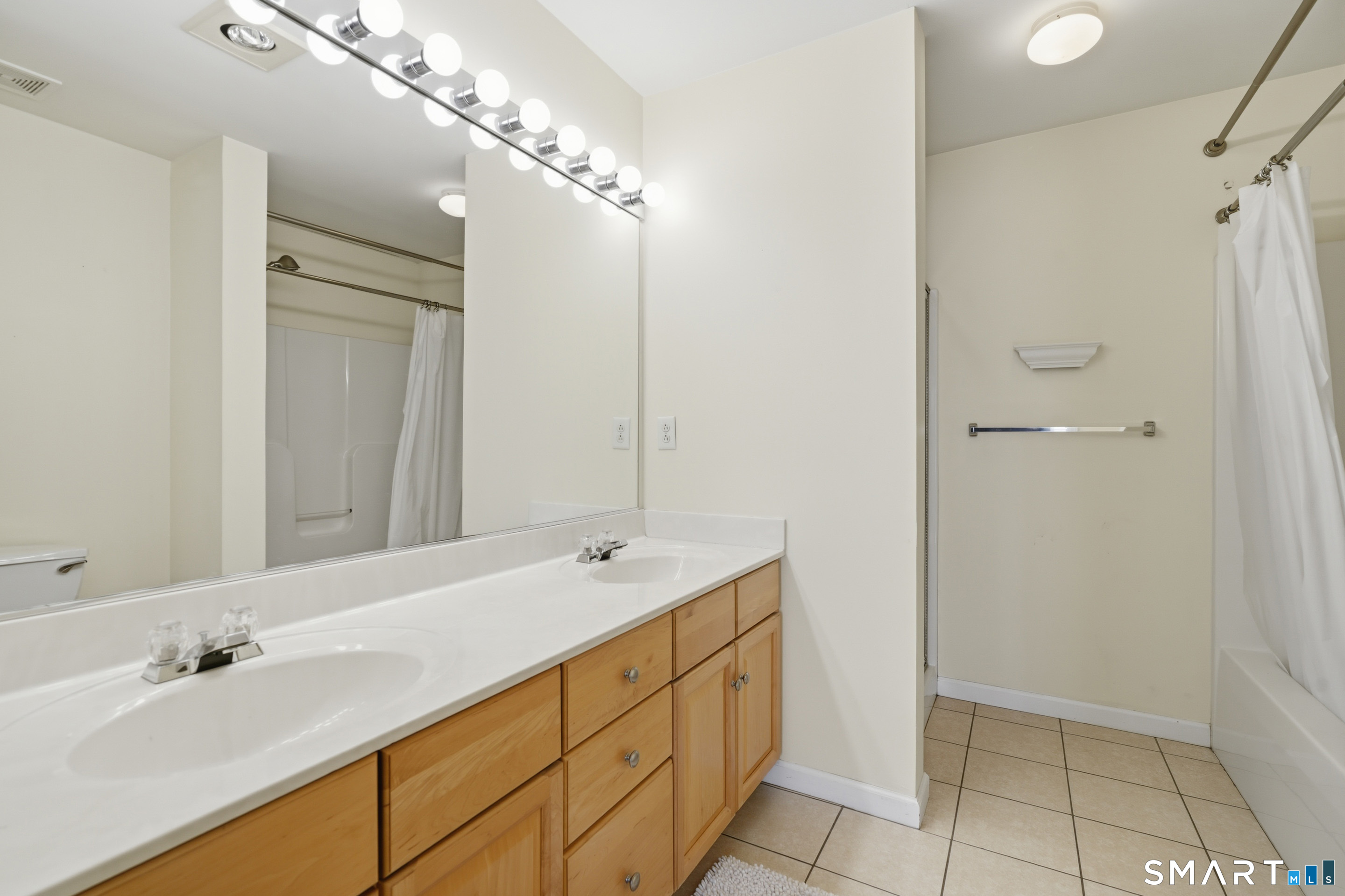 1001 Lexington Boulevard Unit: 1001