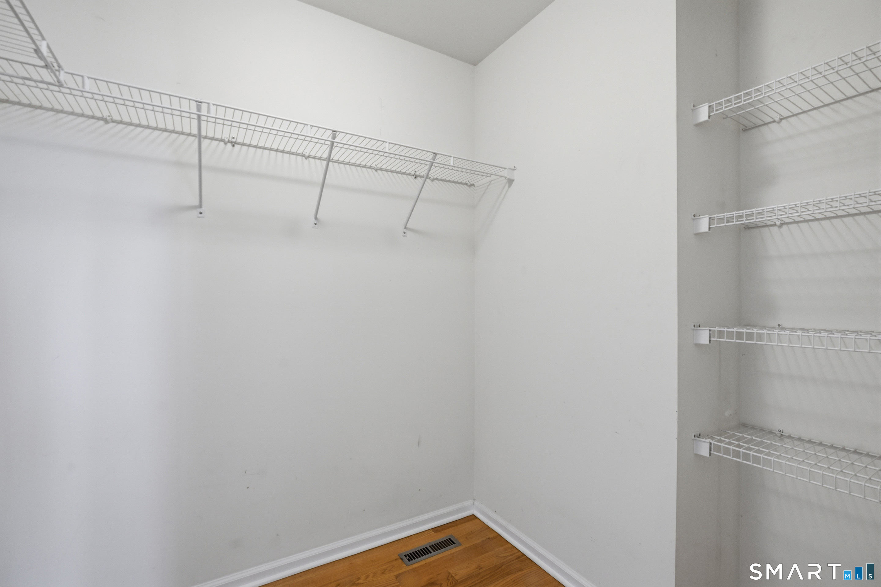 1001 Lexington Boulevard Unit: 1001