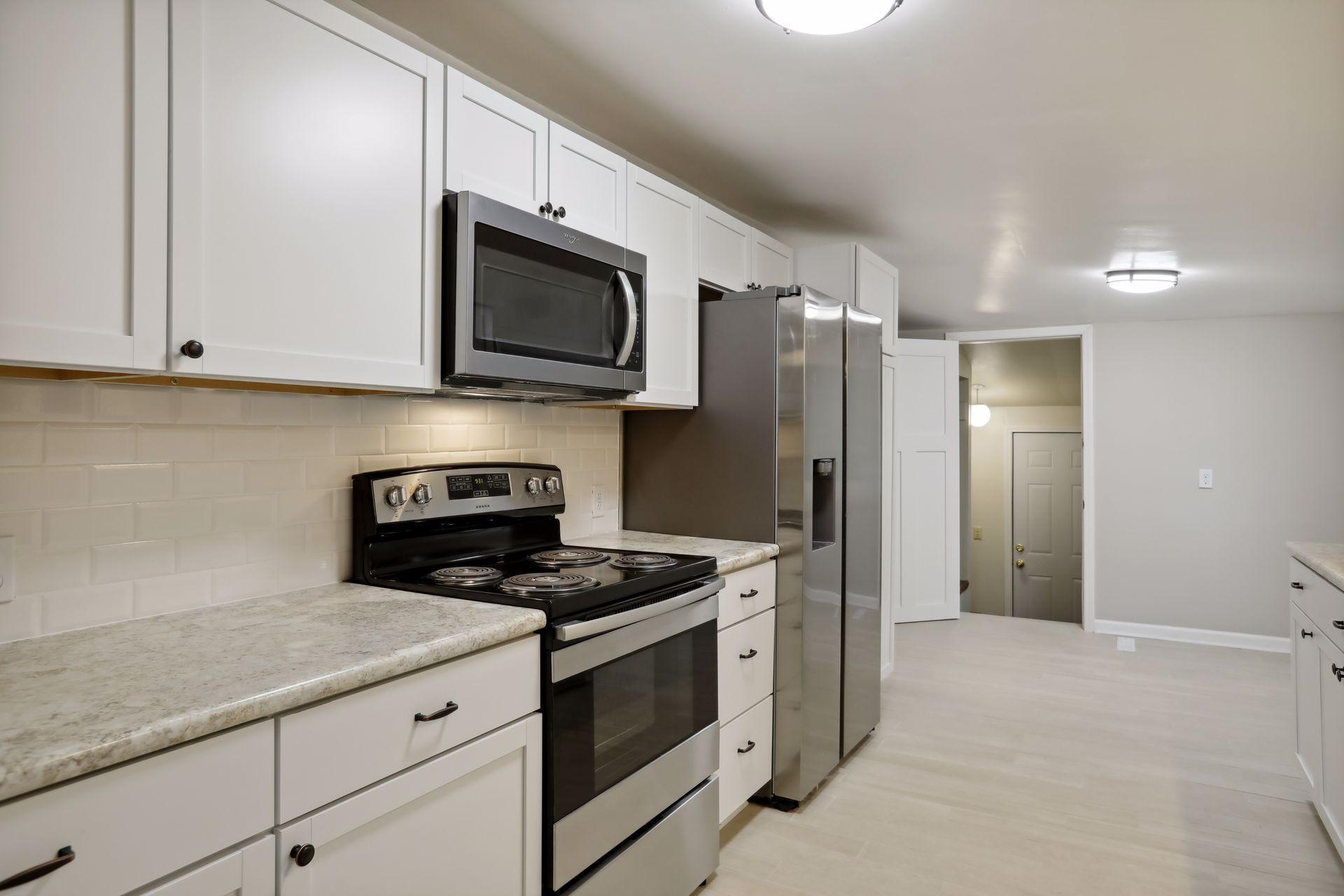 5724 Lynwood Boulevard