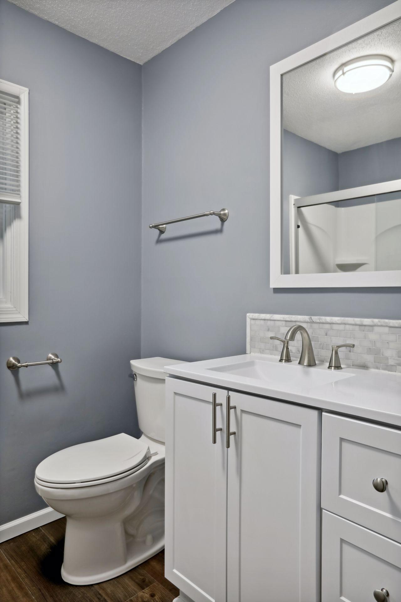 5724 Lynwood Boulevard