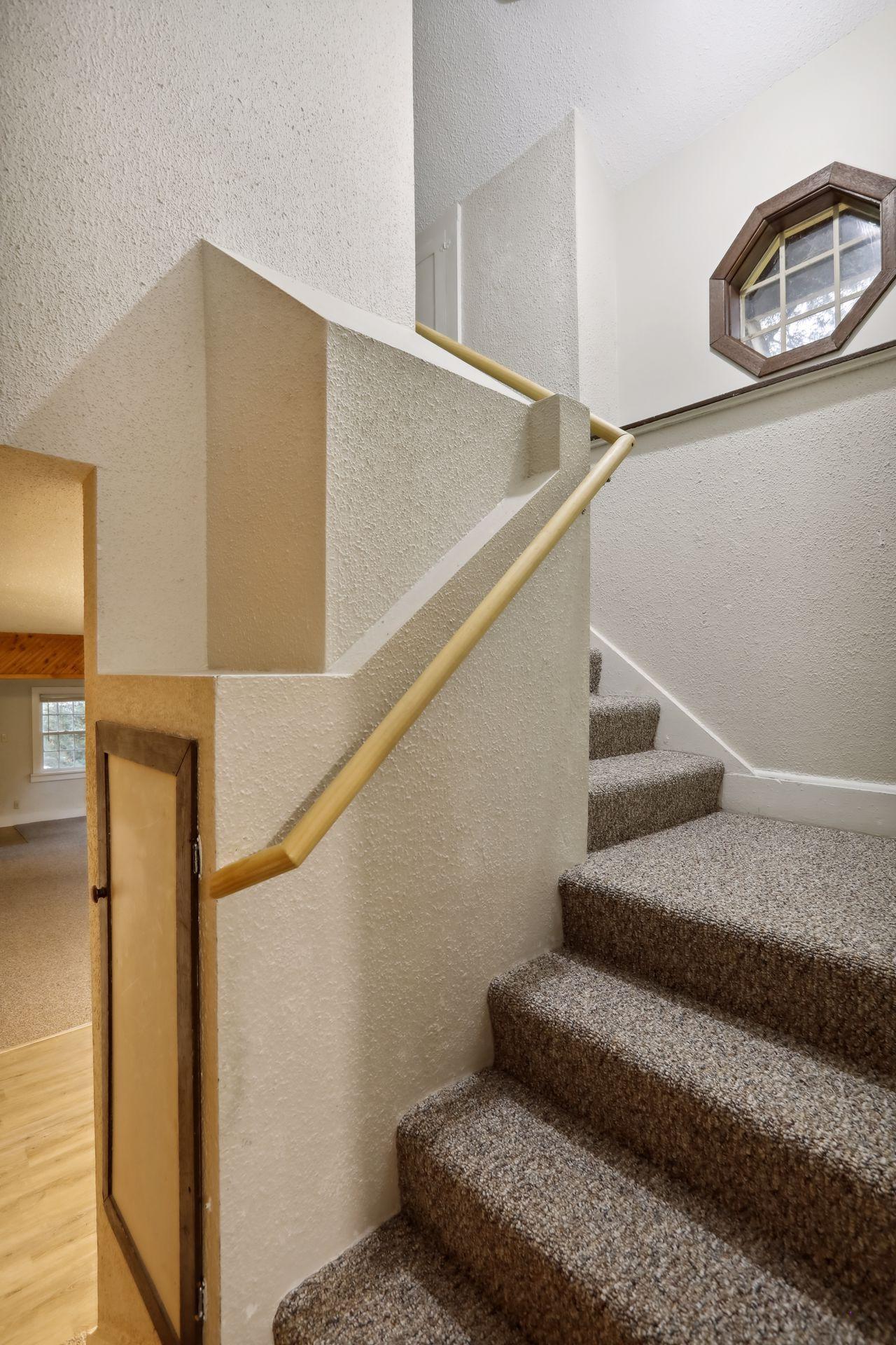 5724 Lynwood Boulevard