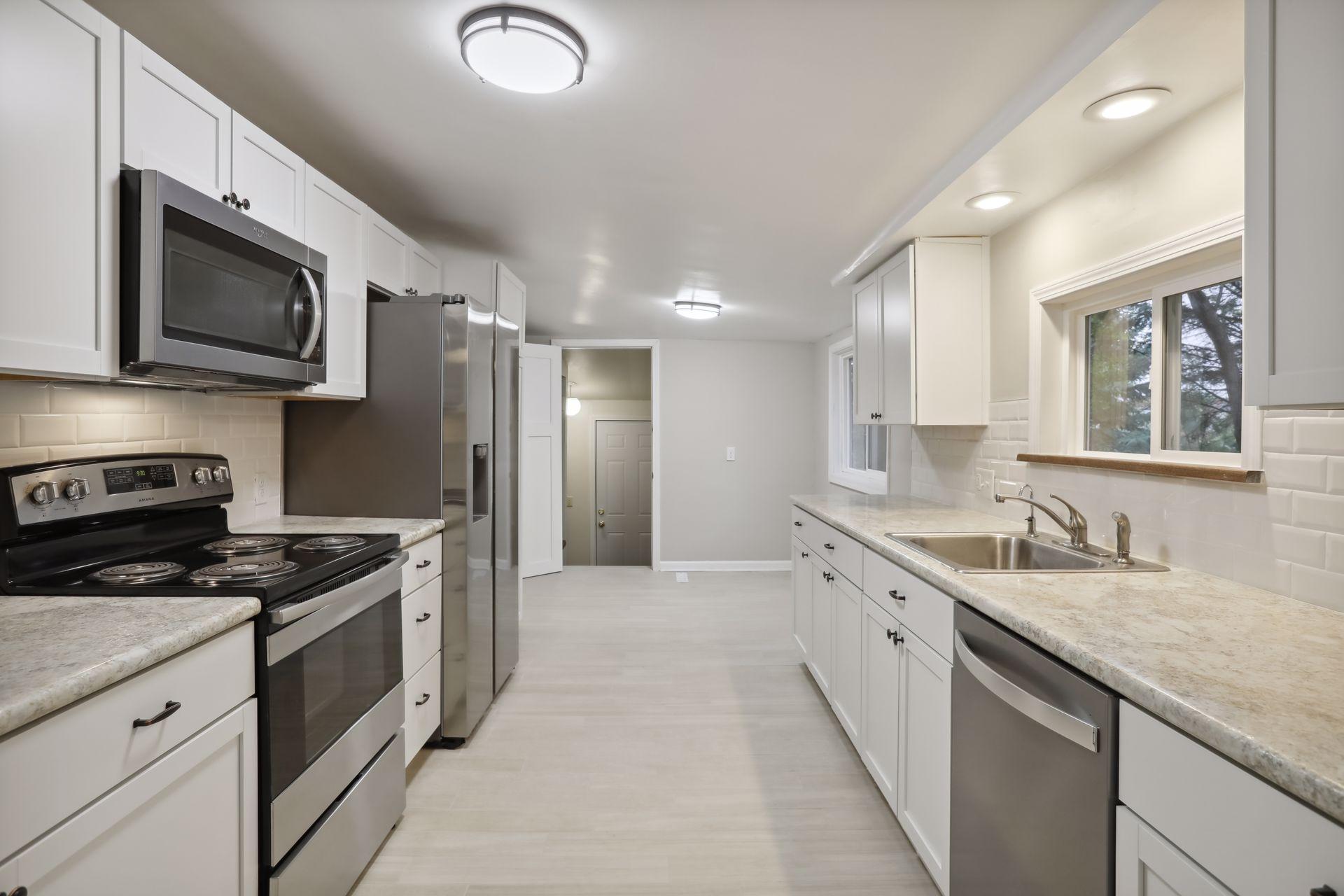 5724 Lynwood Boulevard