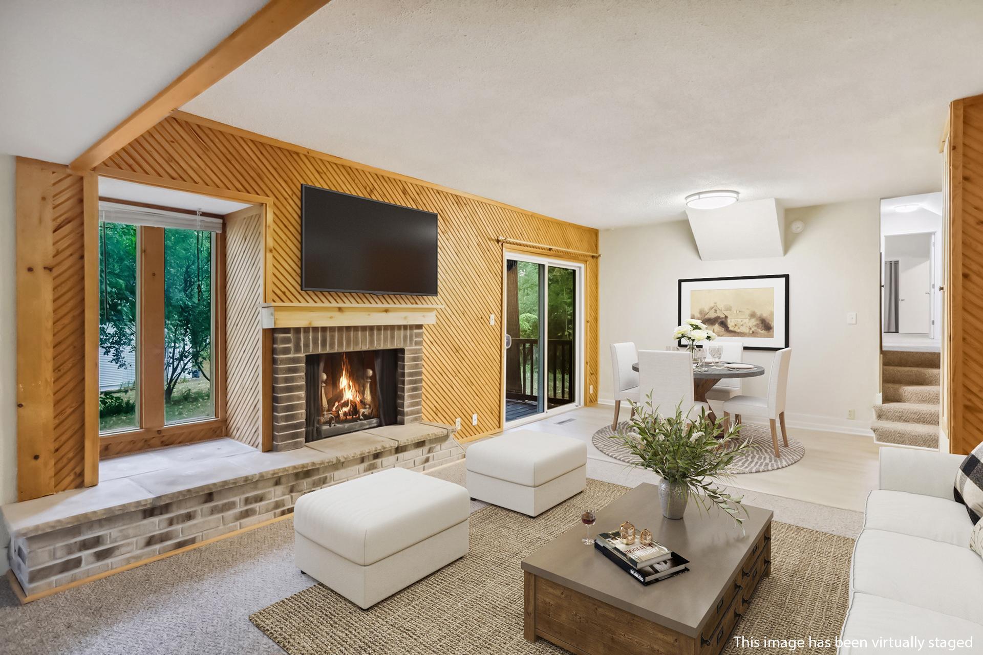 5724 Lynwood Boulevard