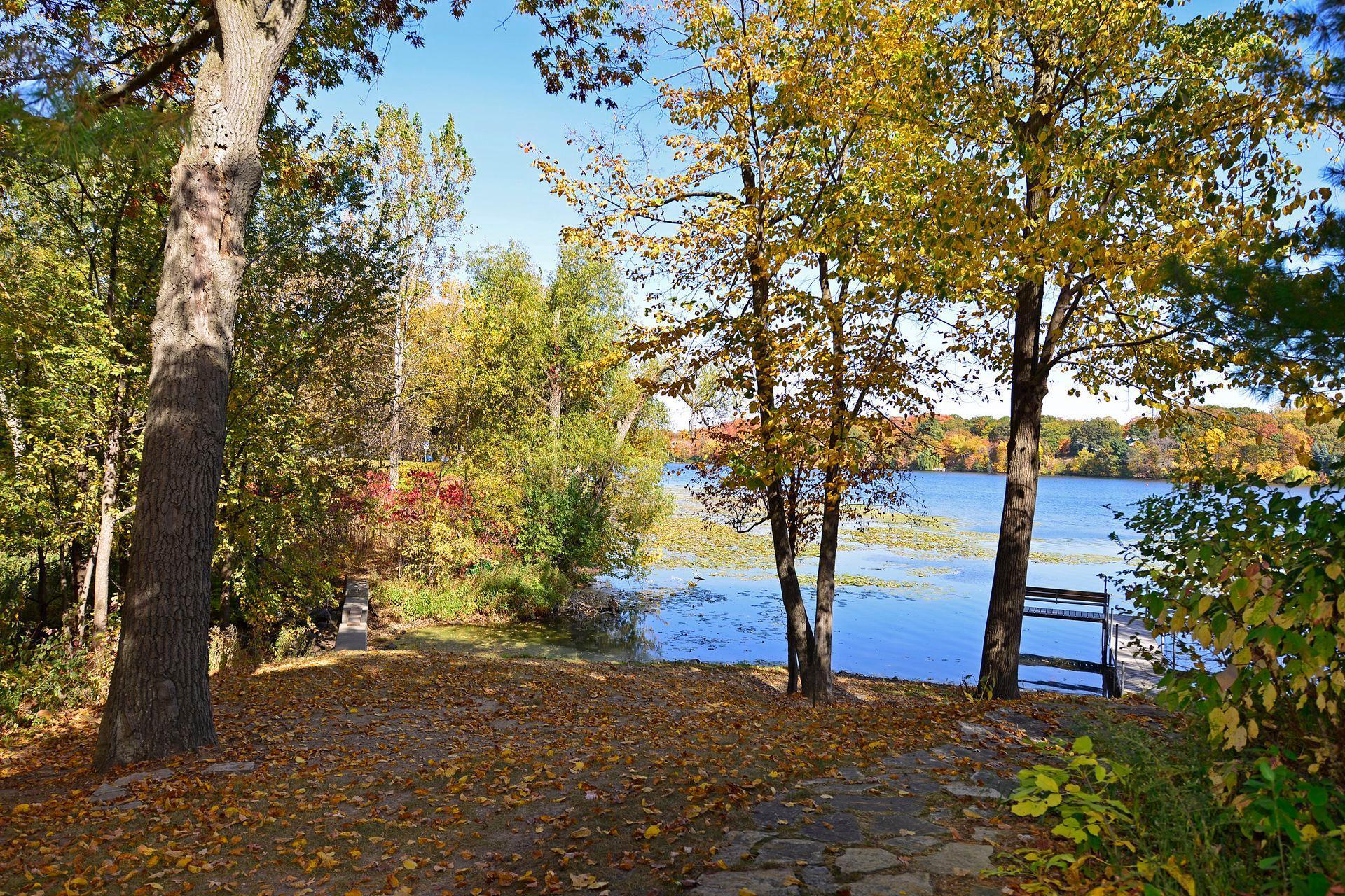 550 Waycliffe Drive N