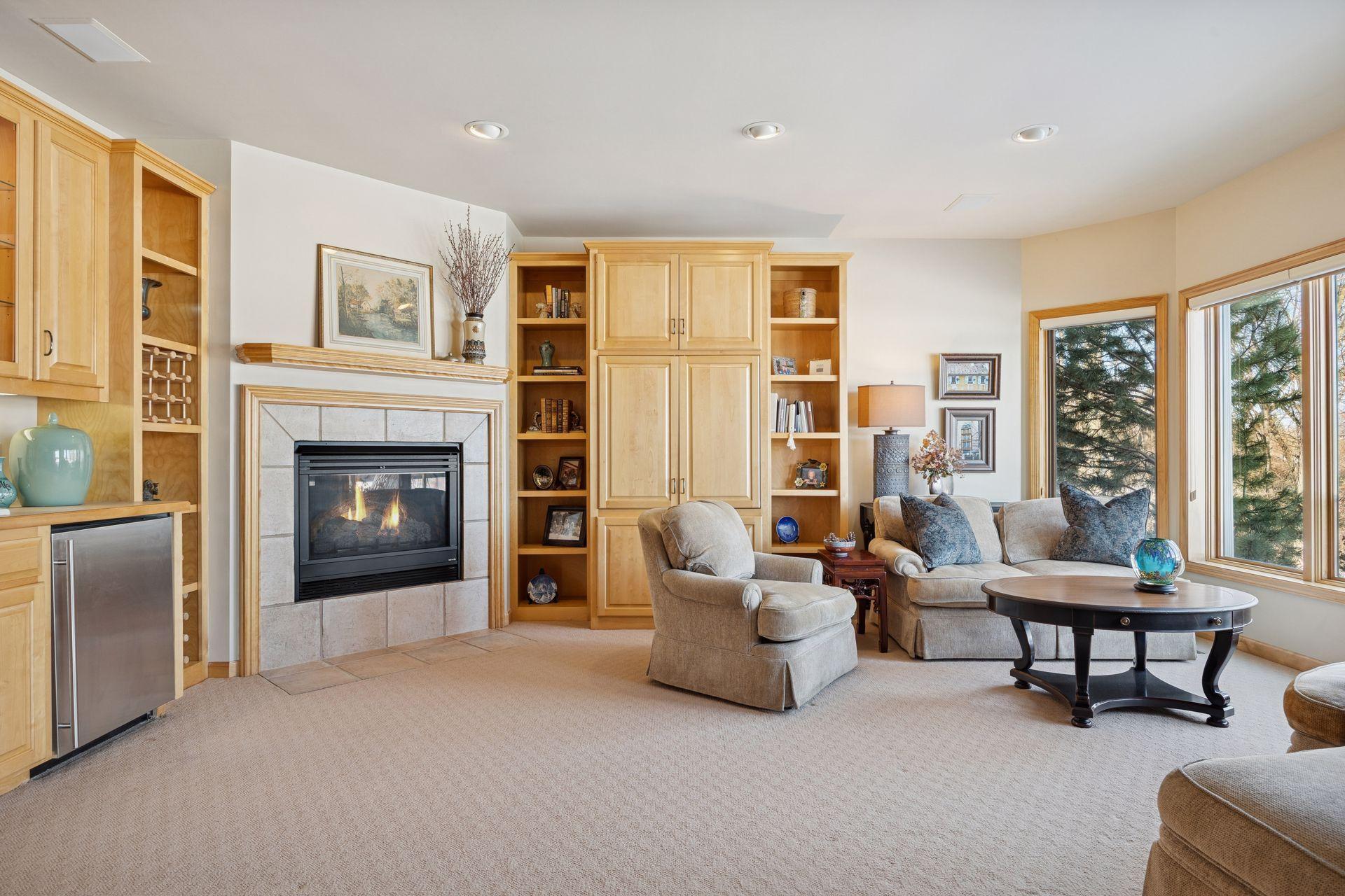 550 Waycliffe Drive N