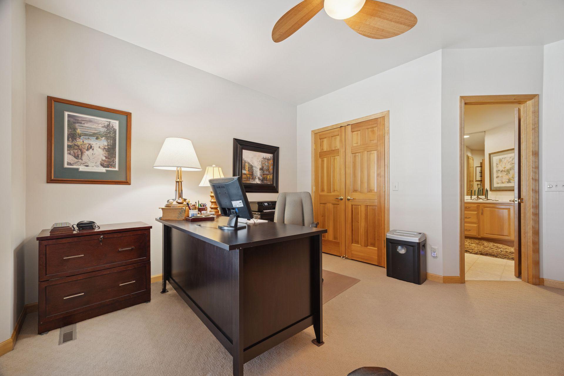 550 Waycliffe Drive N