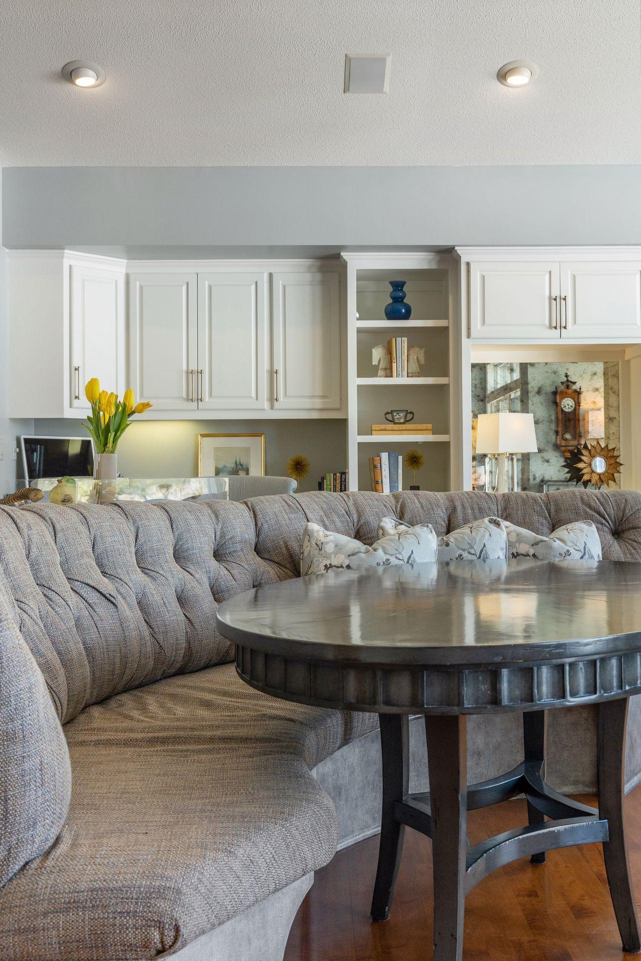 550 Waycliffe Drive N