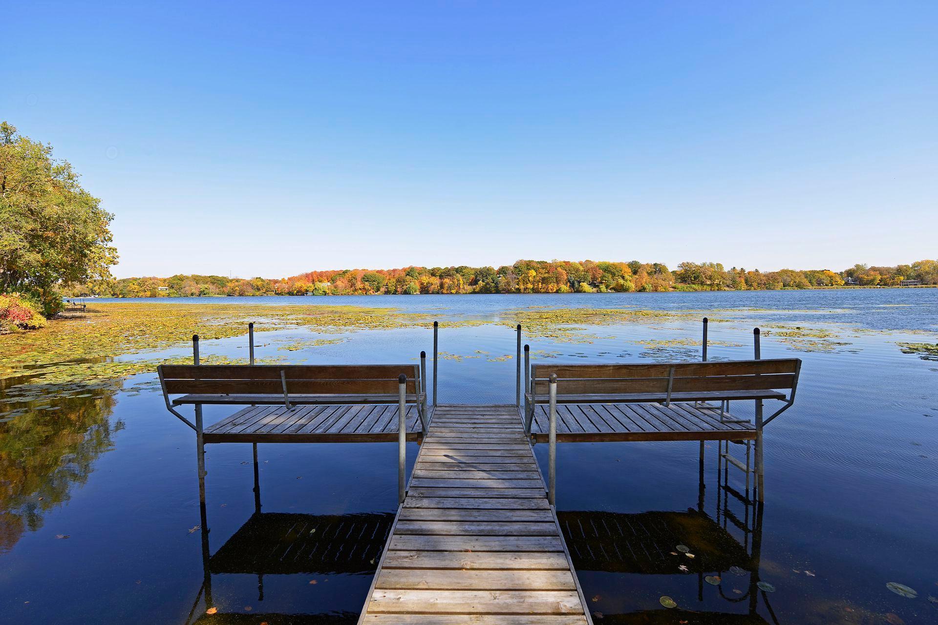 550 Waycliffe Drive N