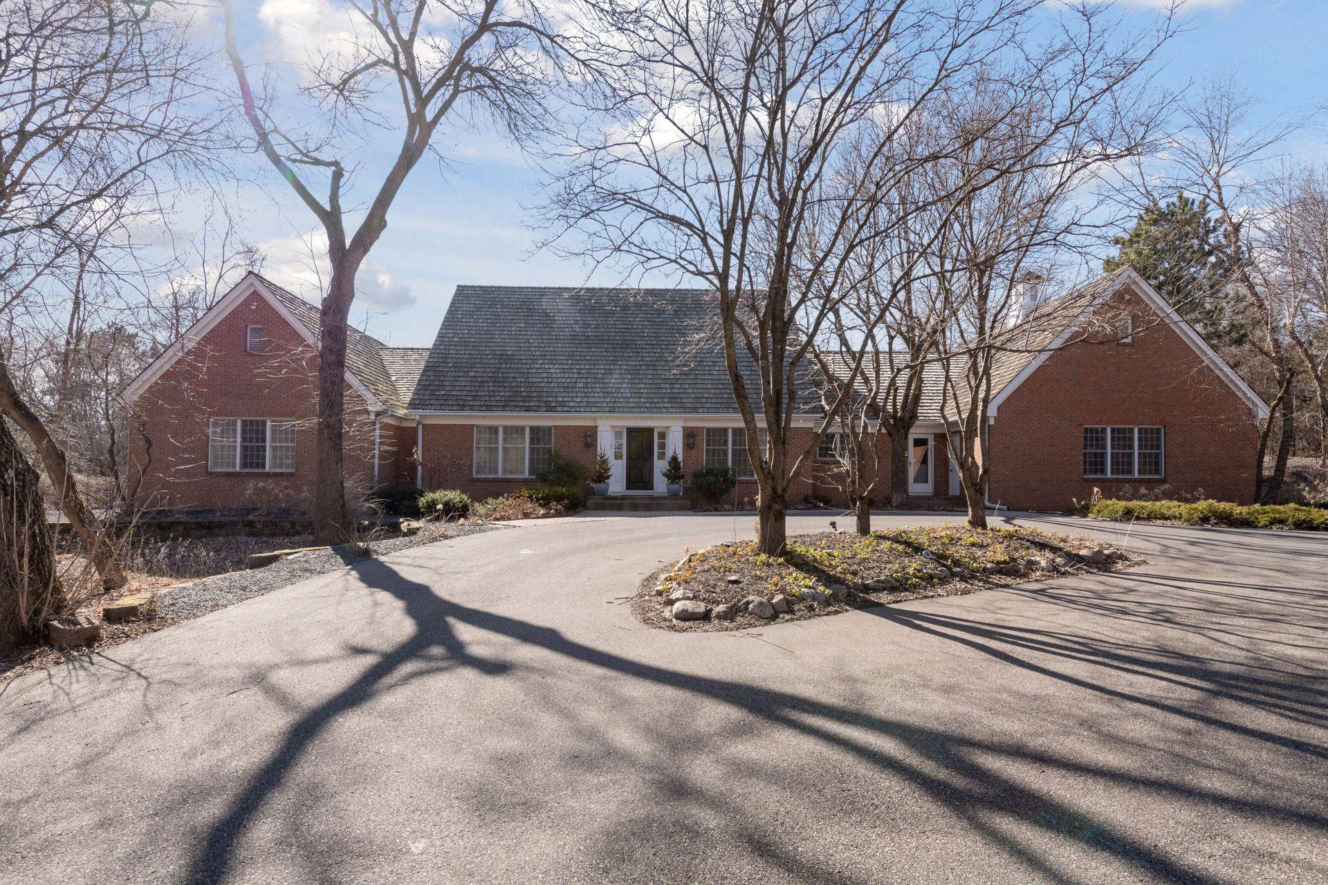 425 Ferndale Road N