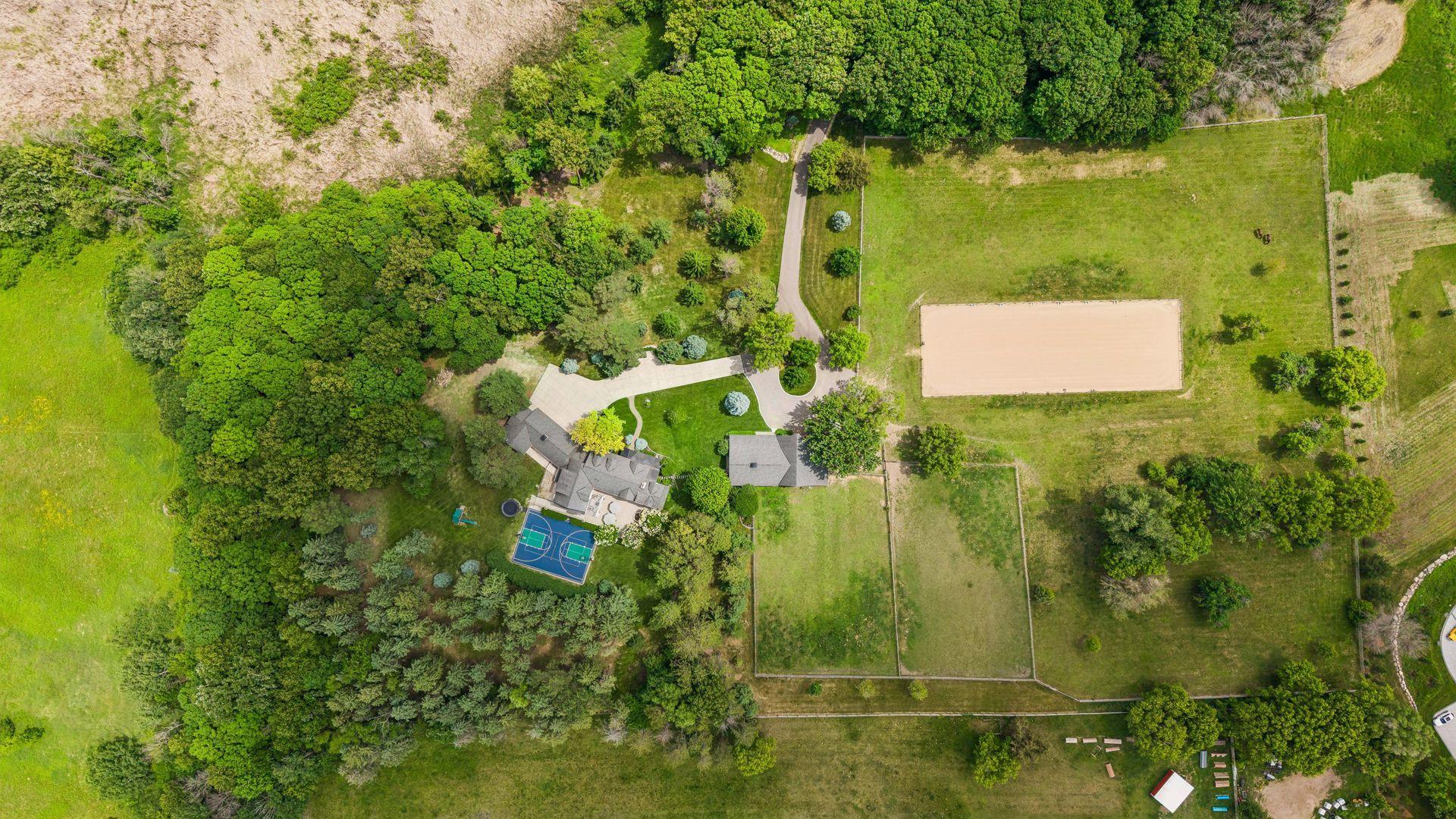 355 Stubbs Bay Road N