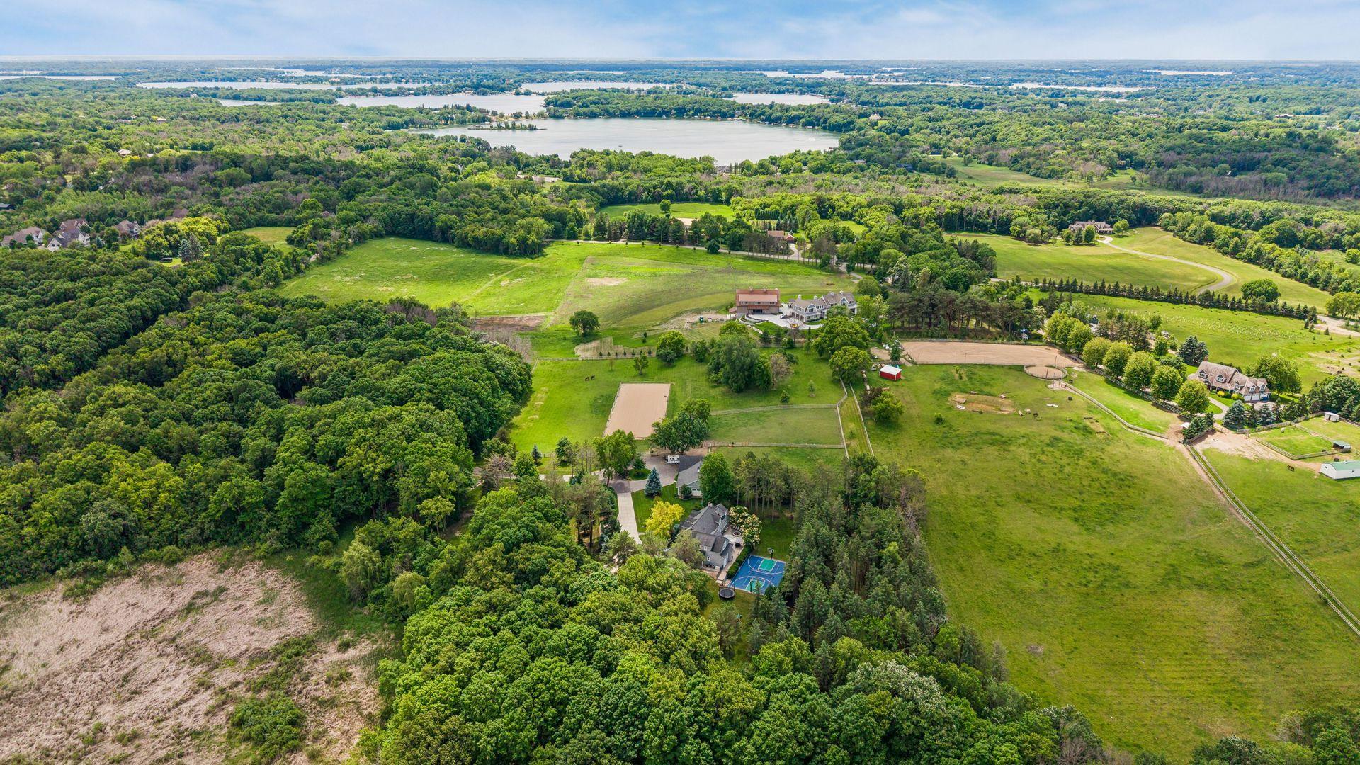 355 Stubbs Bay Road N