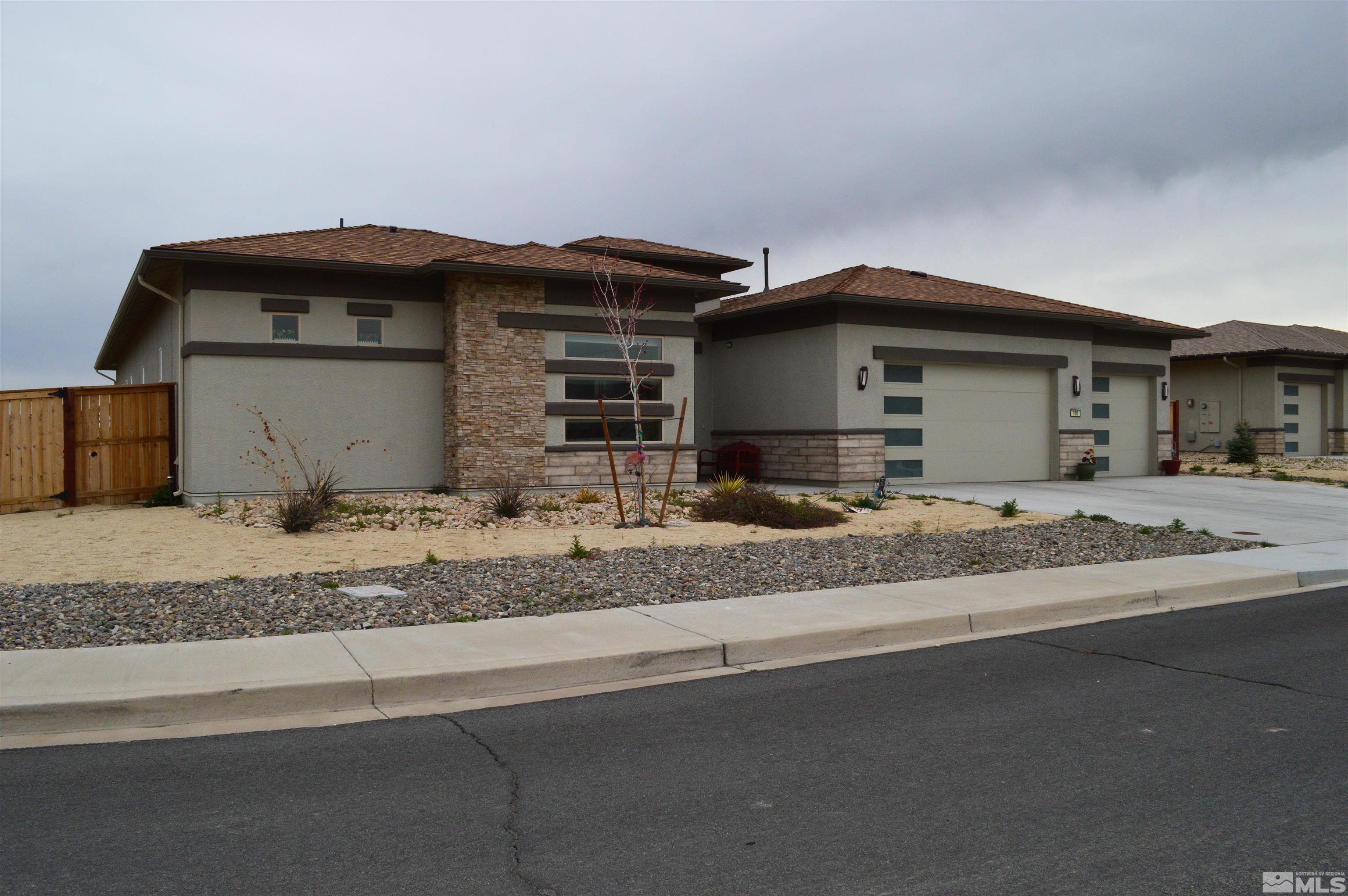 160 Pelican Way