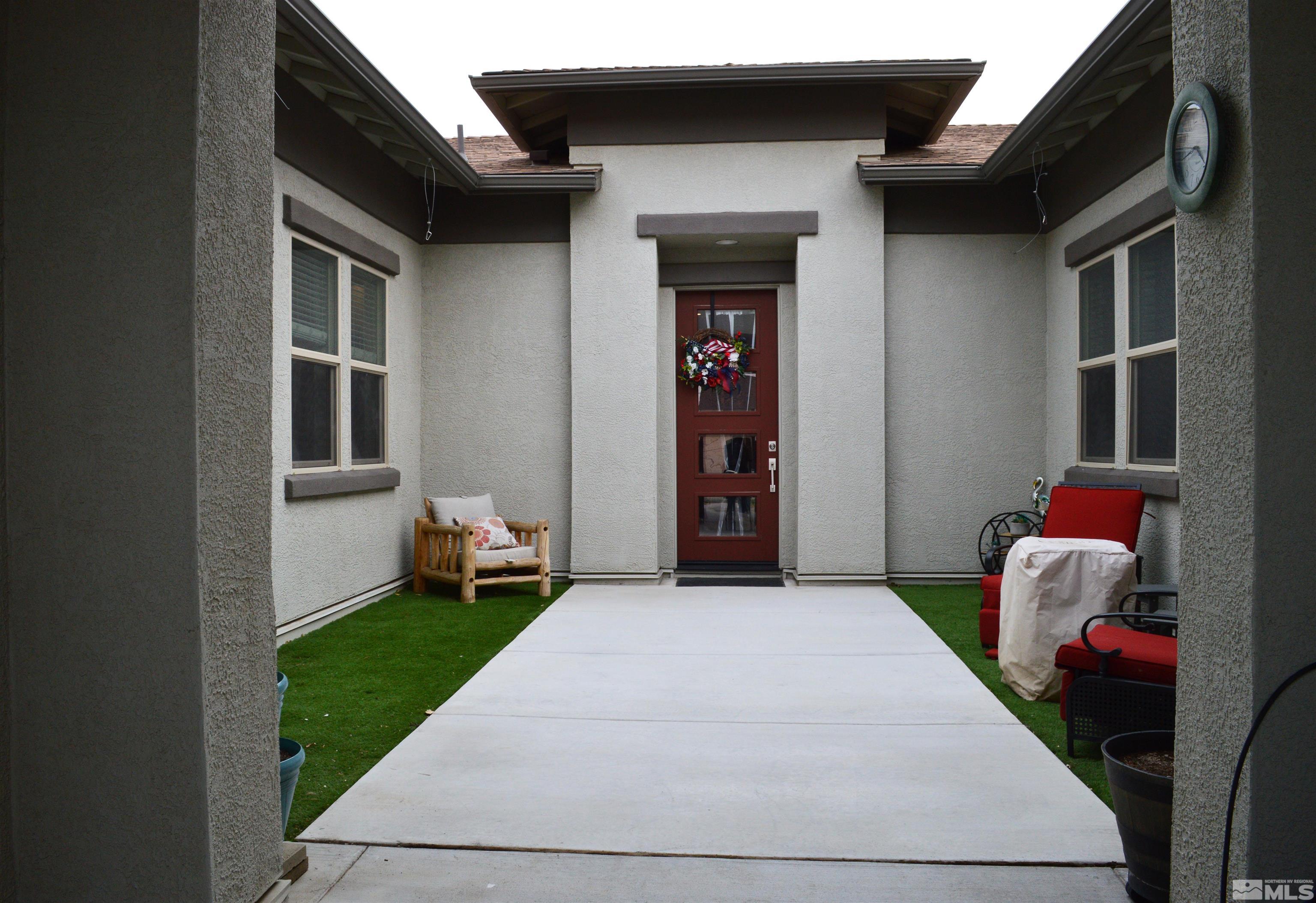 160 Pelican Way