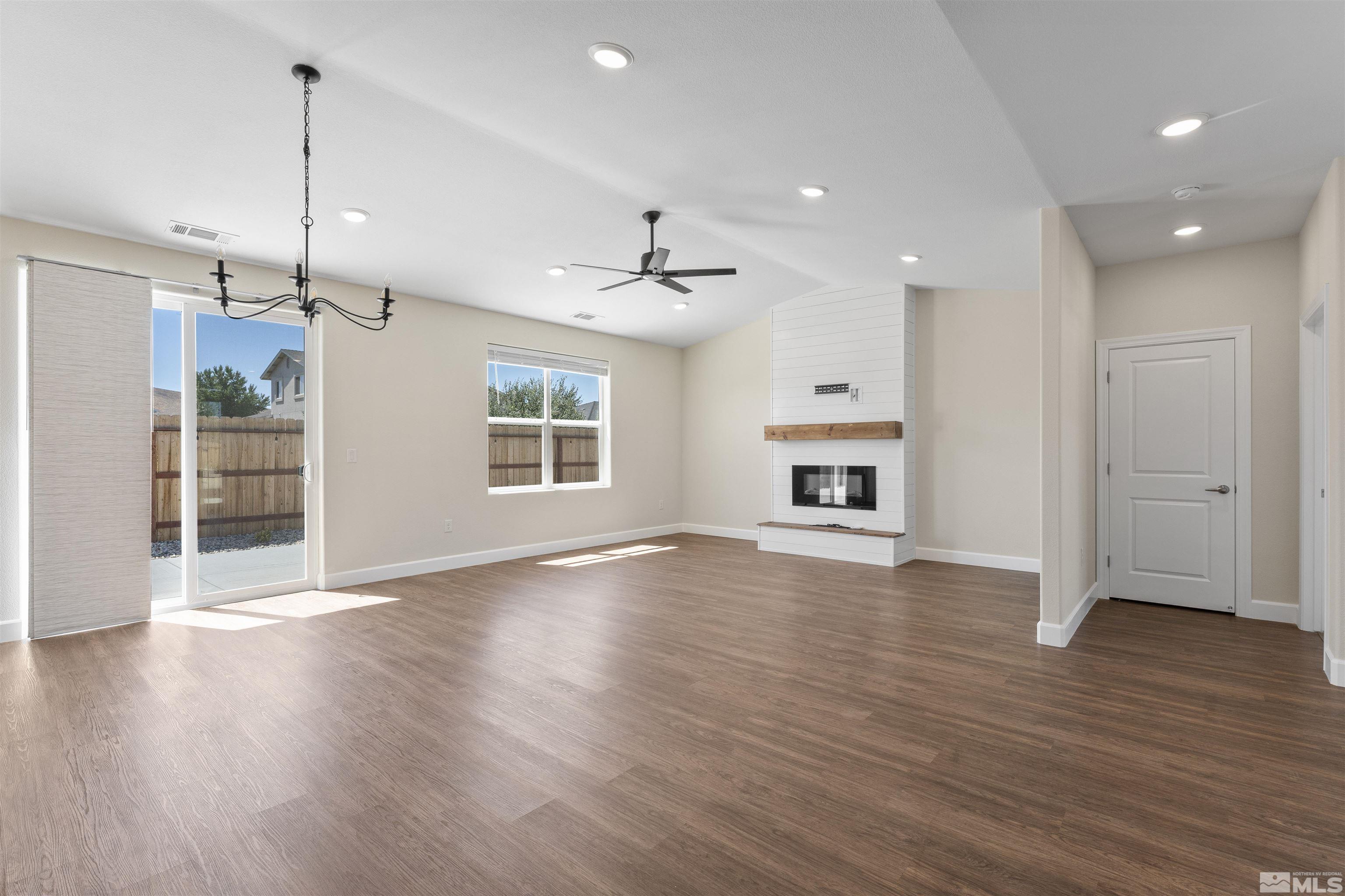 2545 Emerson Circle