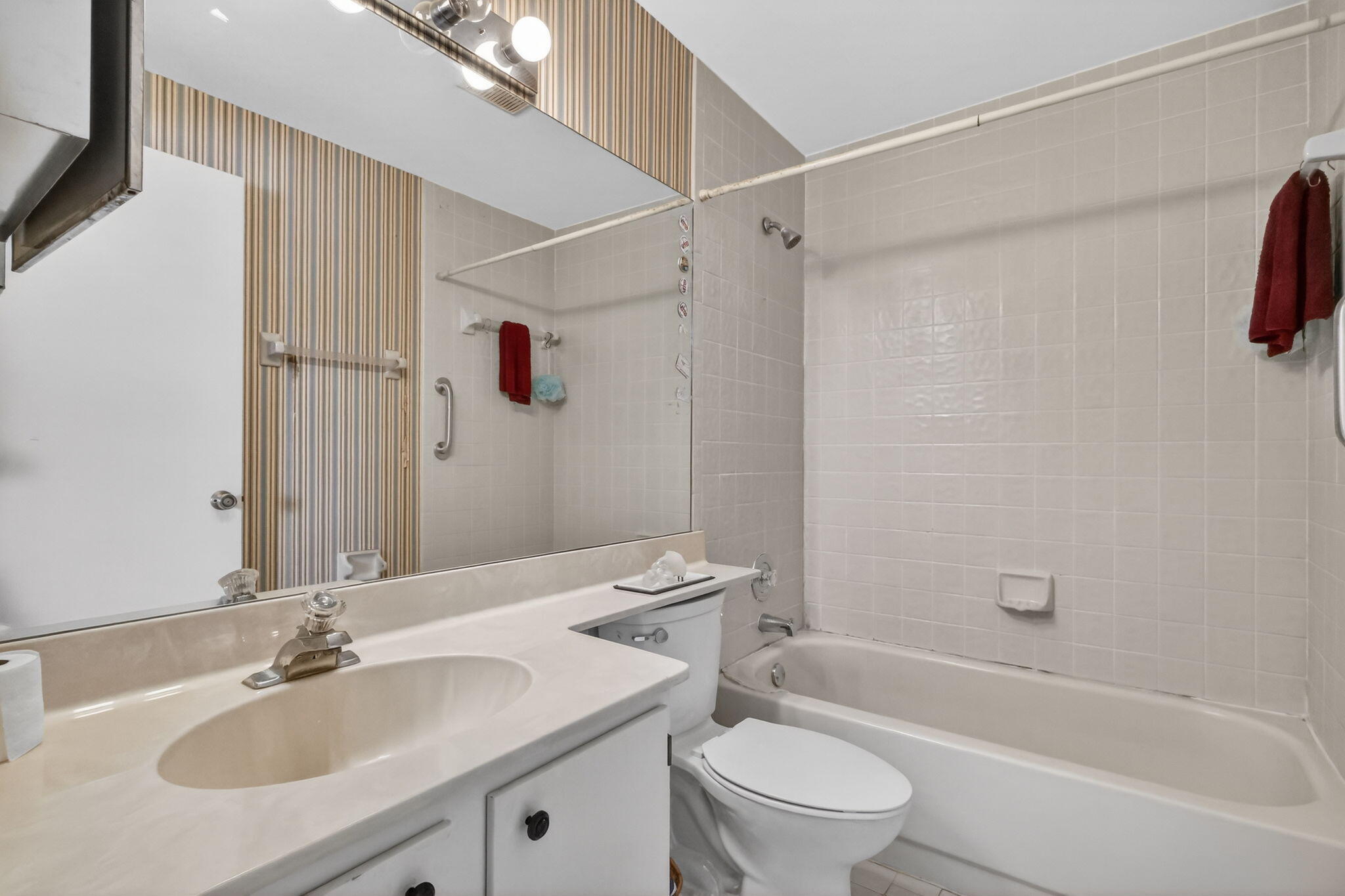 2641 W Gately Dr W W 906