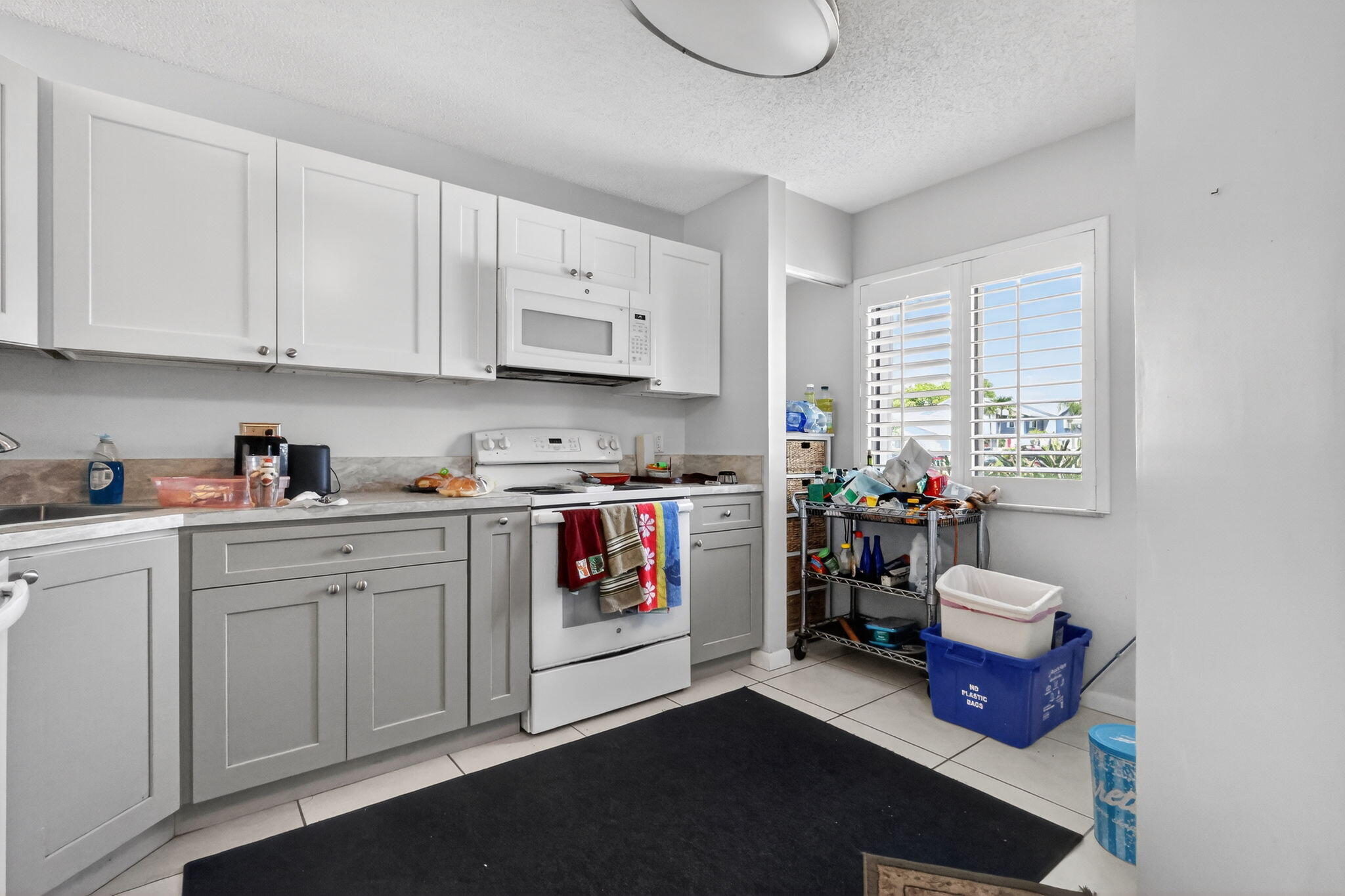 2641 W Gately Dr W W 906