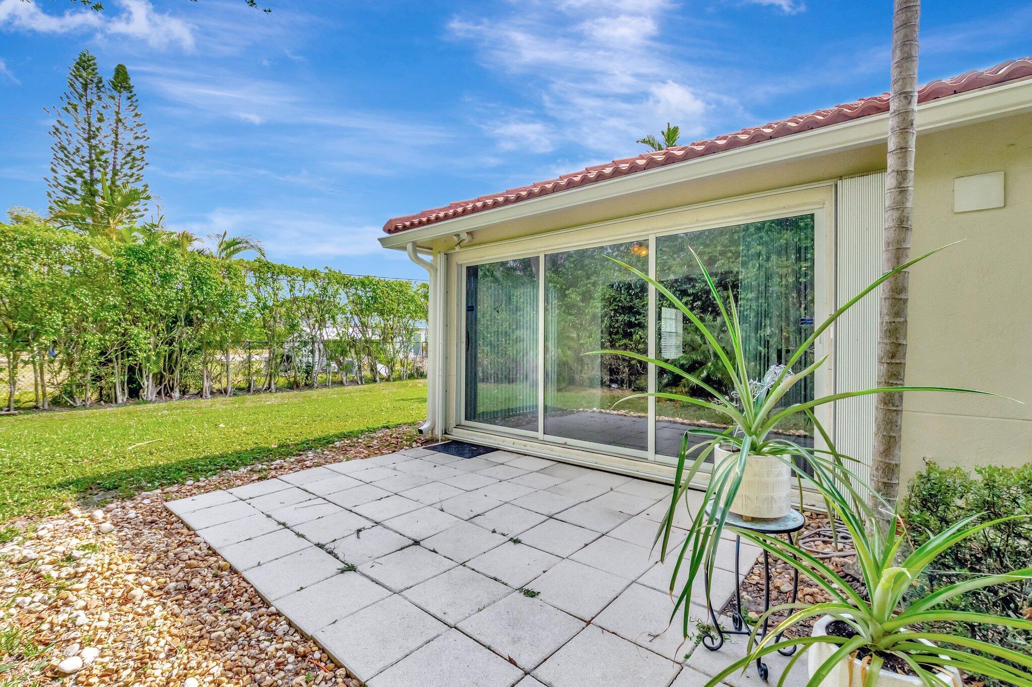14211 W La Sedona Circle