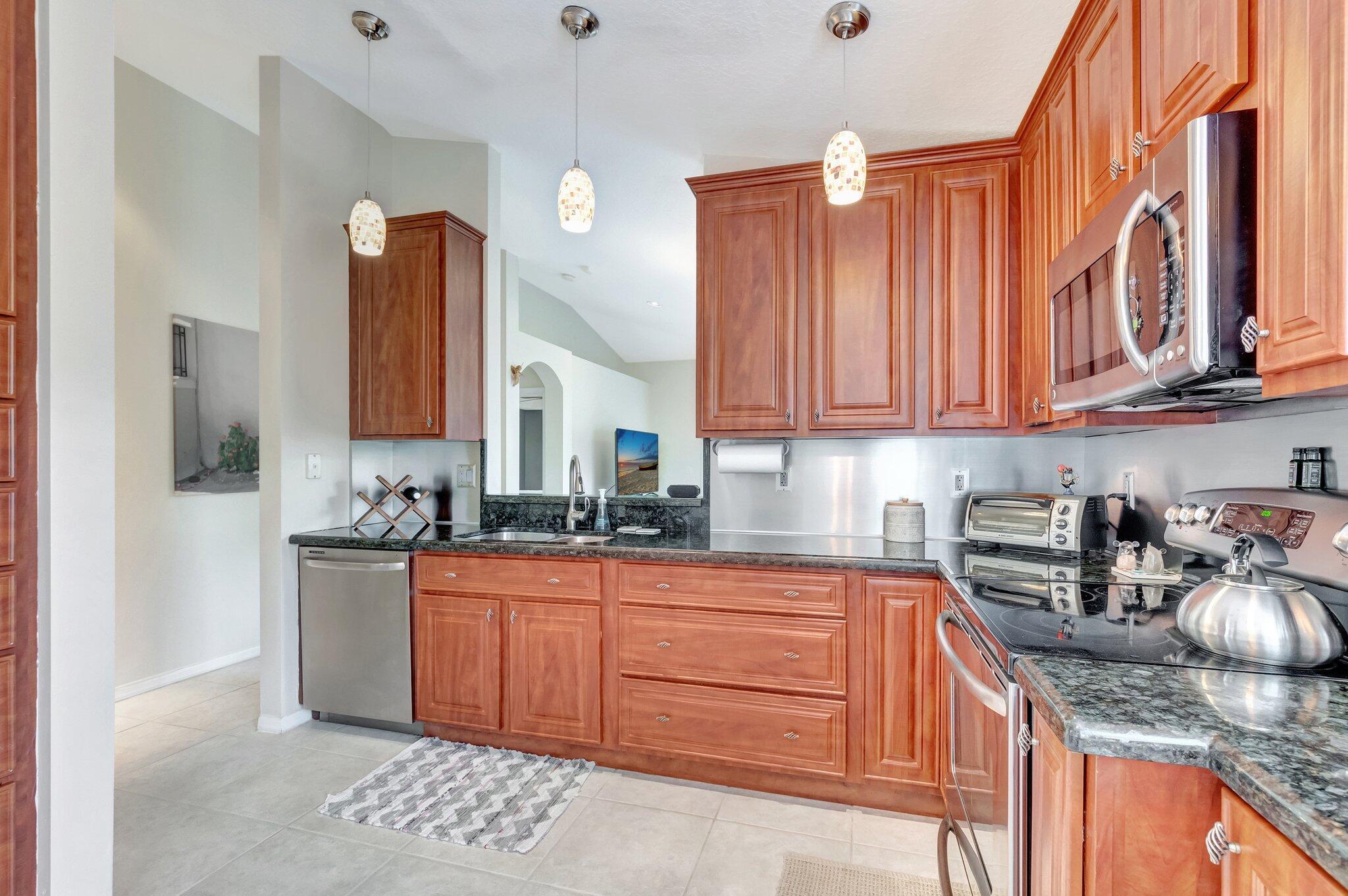 14211 W La Sedona Circle