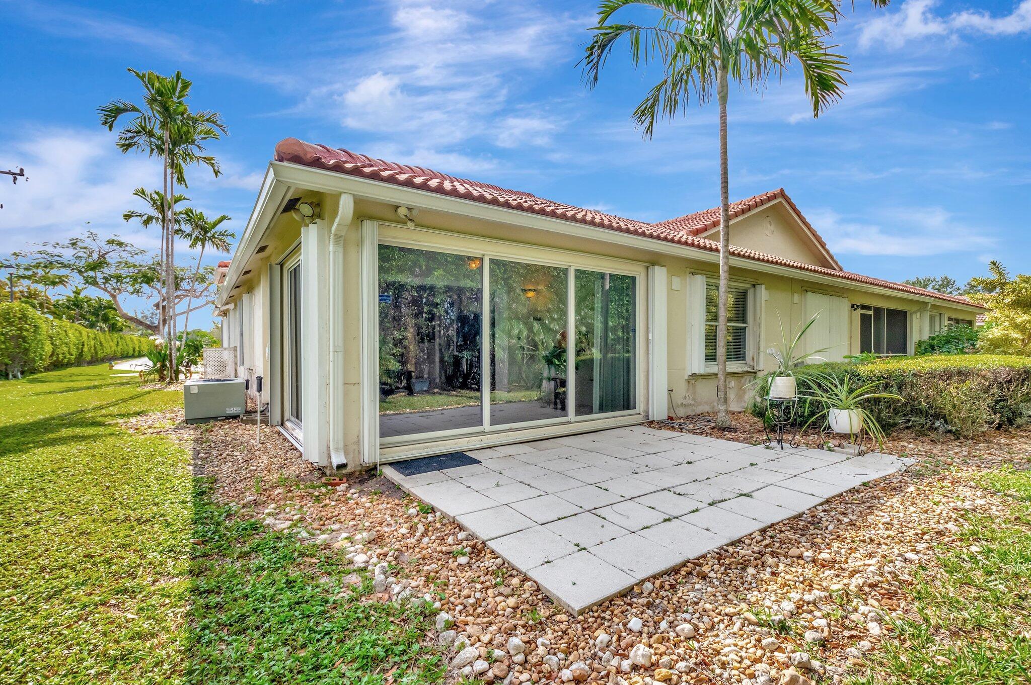 14211 W La Sedona Circle