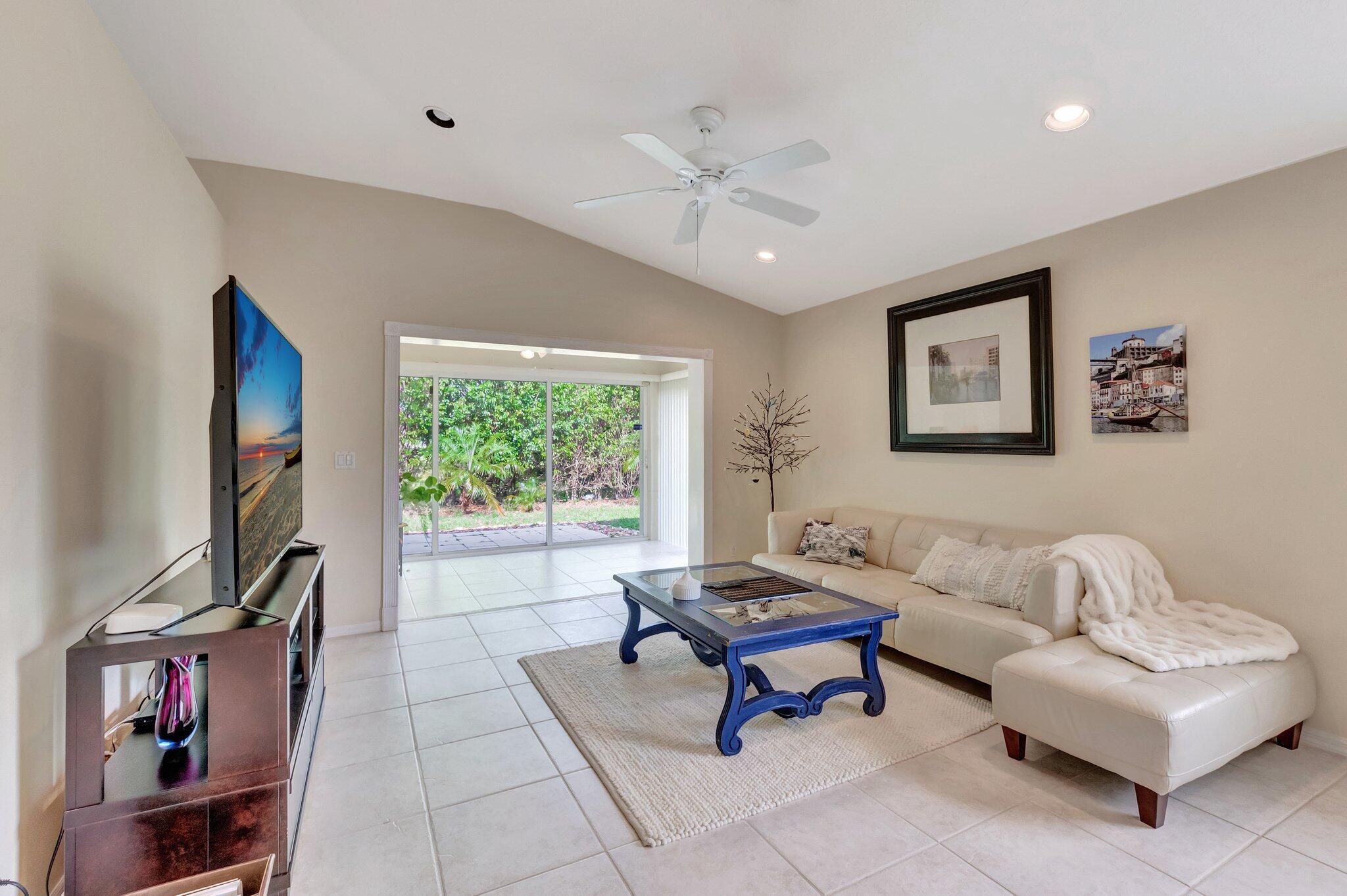 14211 W La Sedona Circle