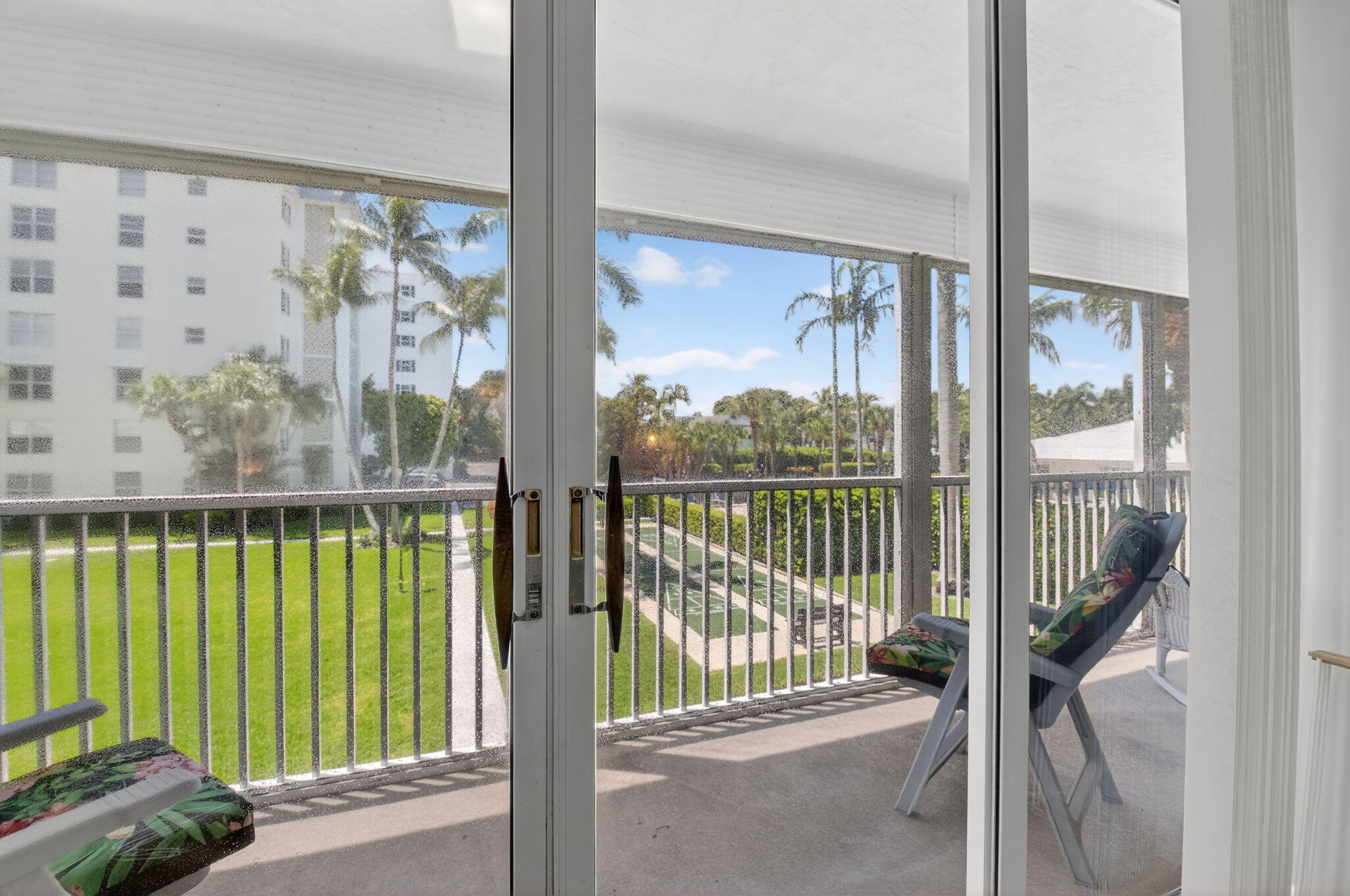 1 Harbourside Drive 4205