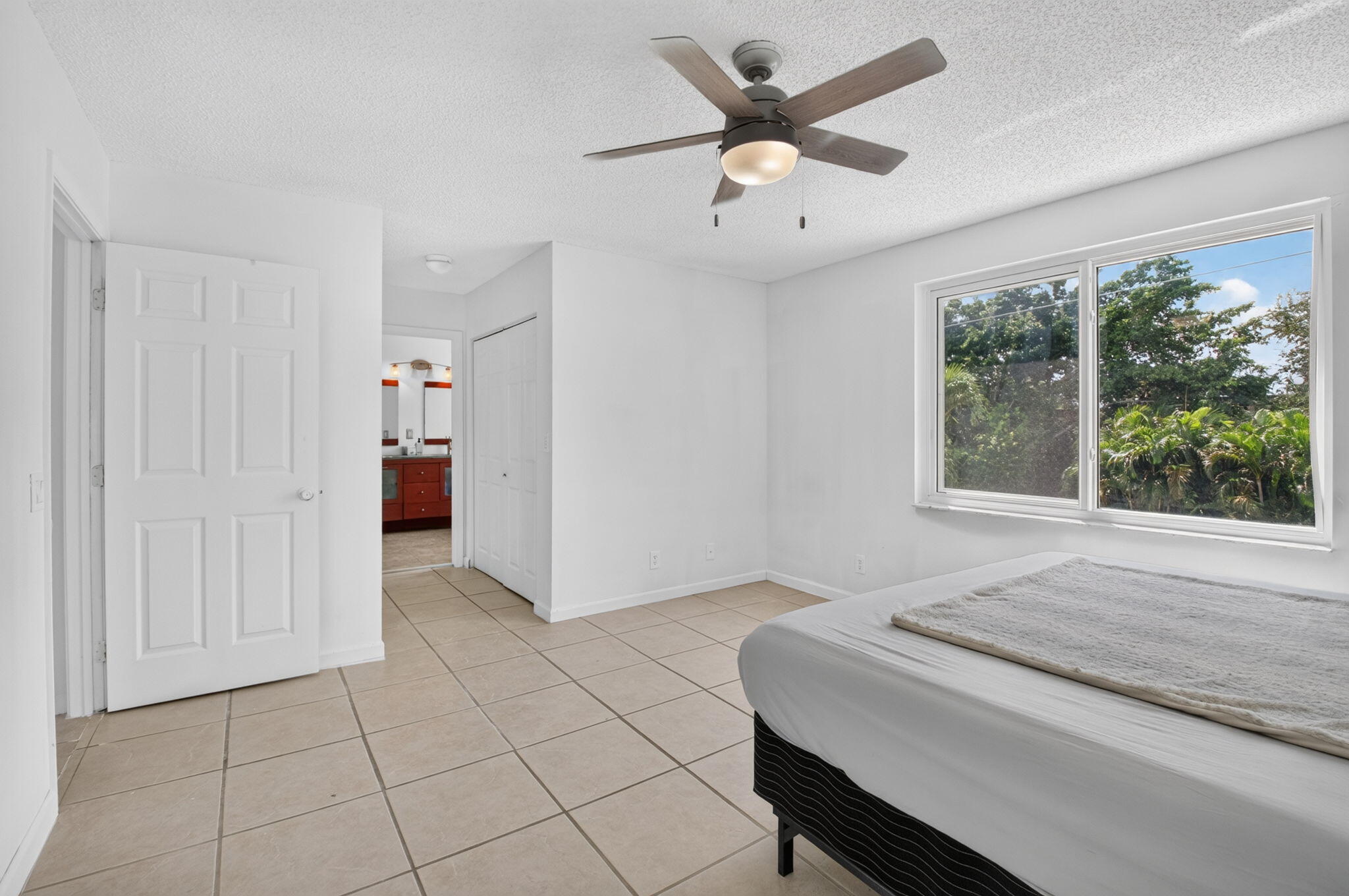 7001 Chesapeake Circle