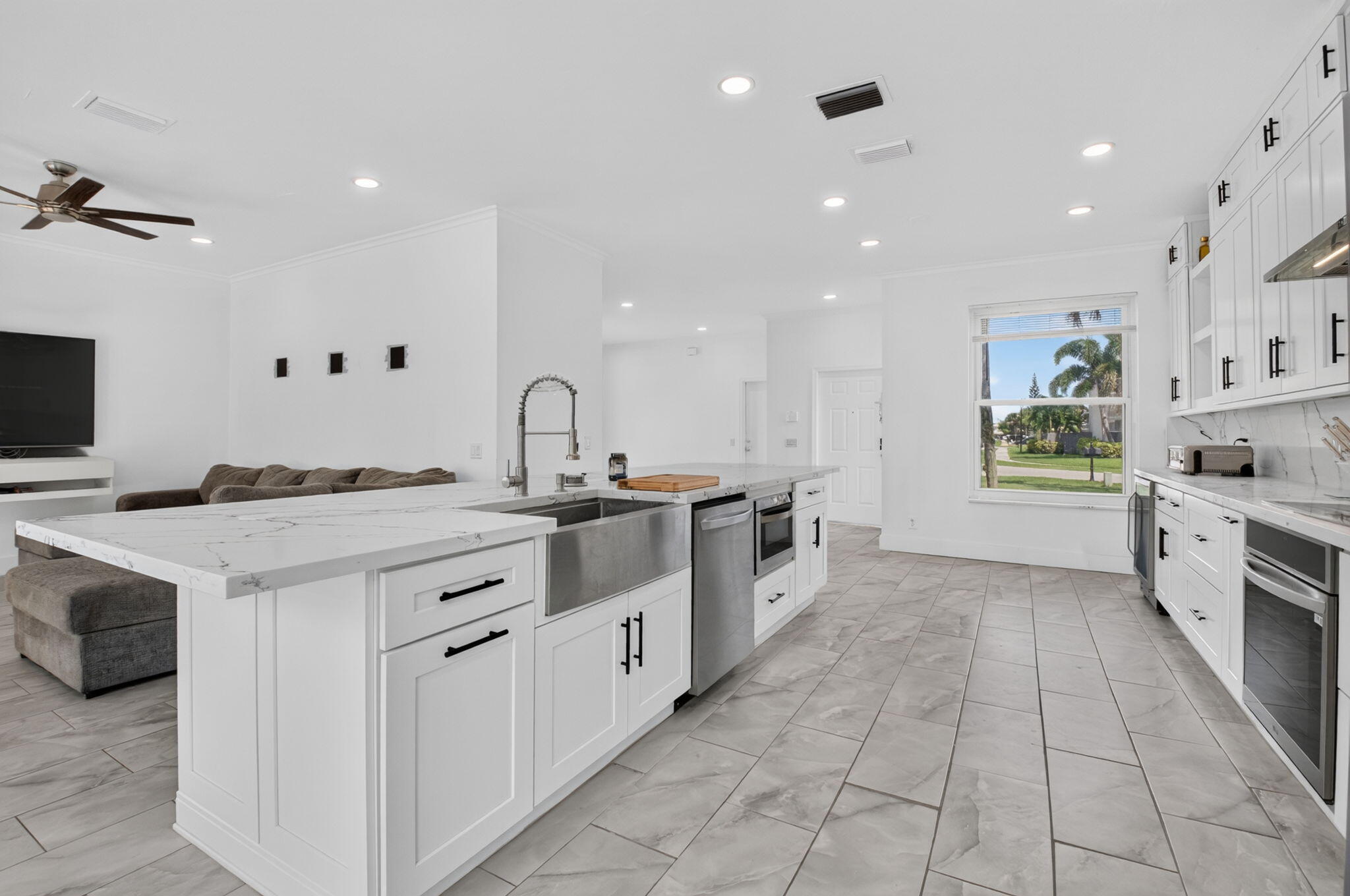 7001 Chesapeake Circle