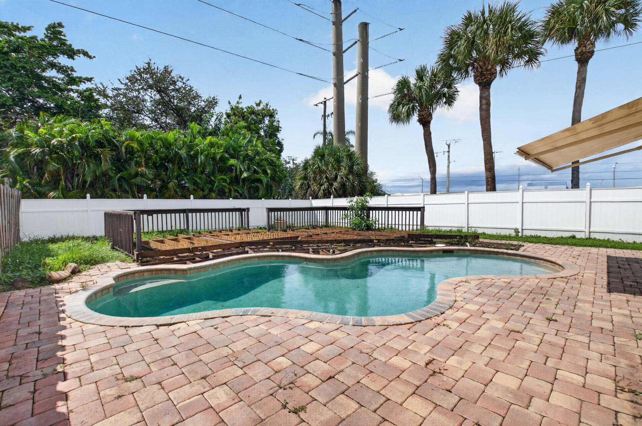 7001 Chesapeake Circle
