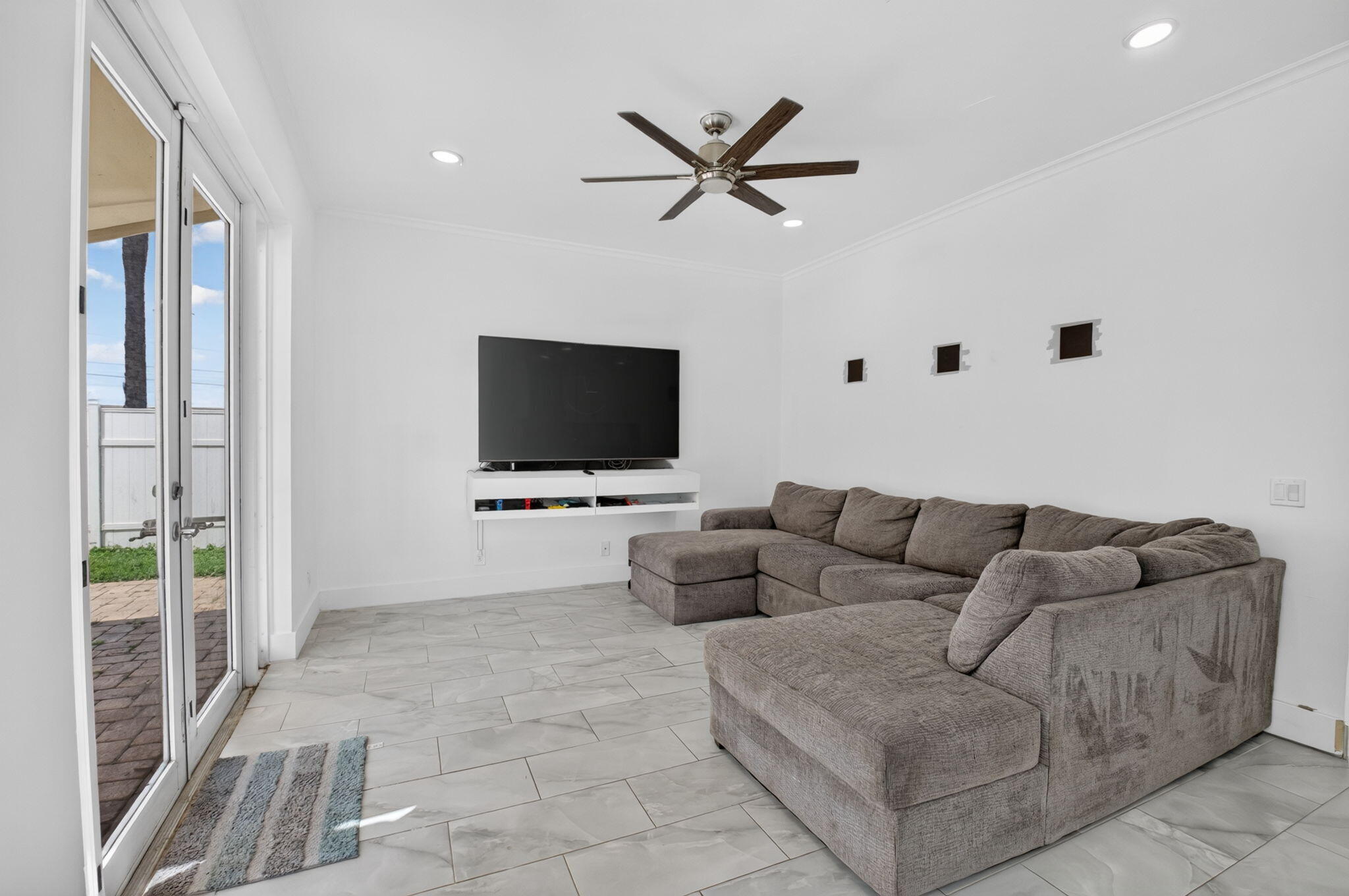 7001 Chesapeake Circle