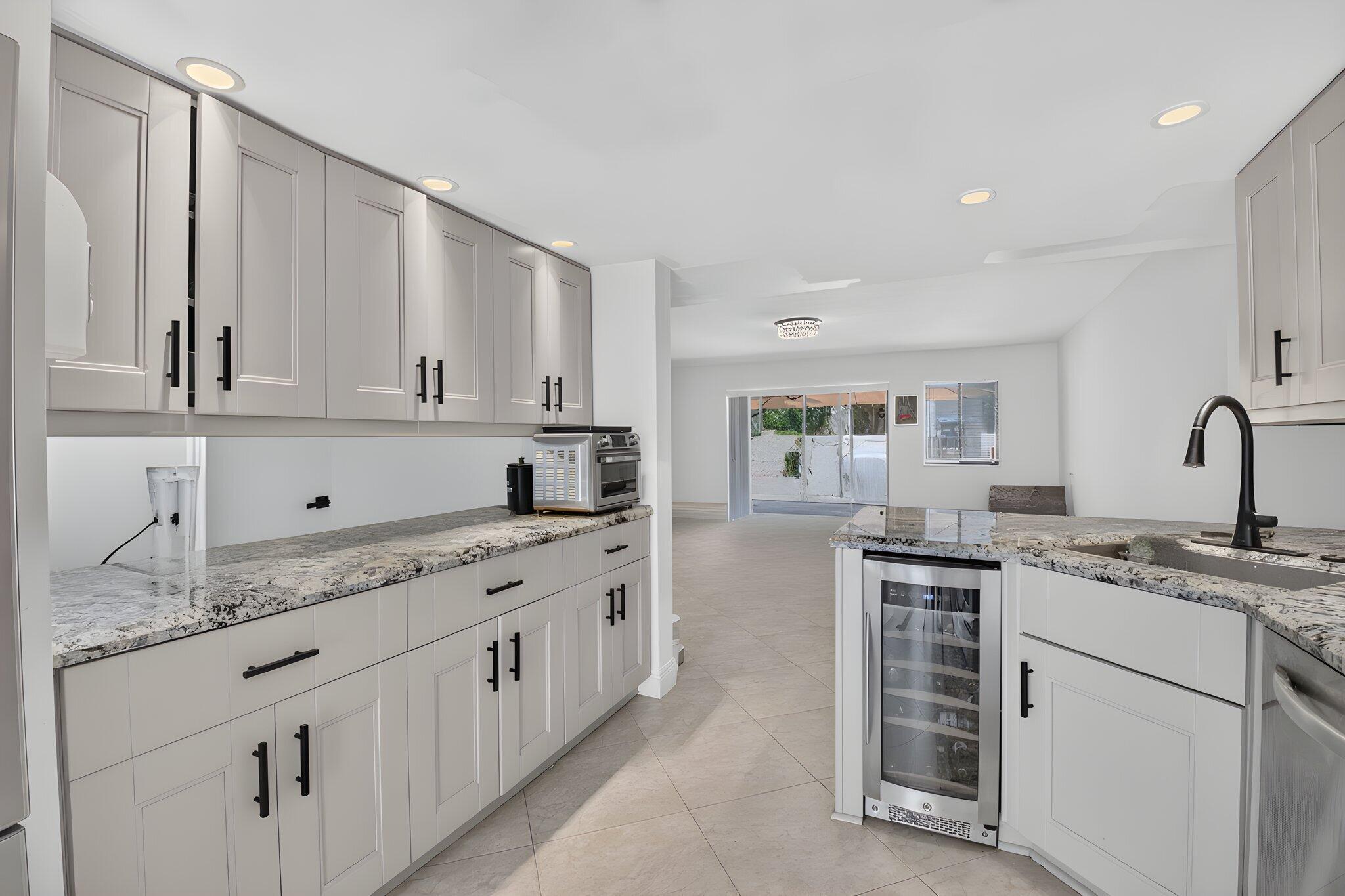 1330 NW 13TH Street 16